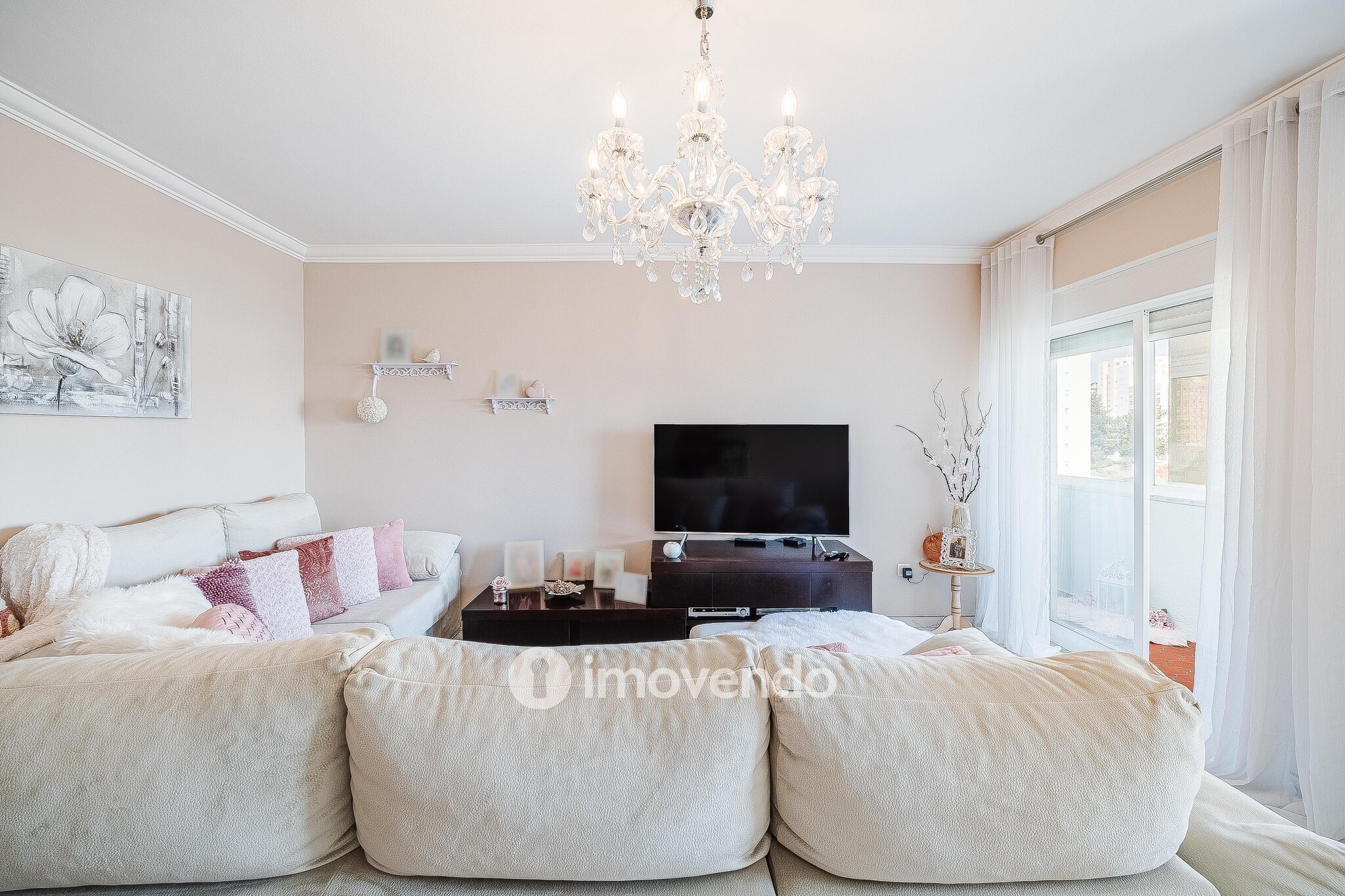 Apartamento T3, com áreas amplas, em Setúbal