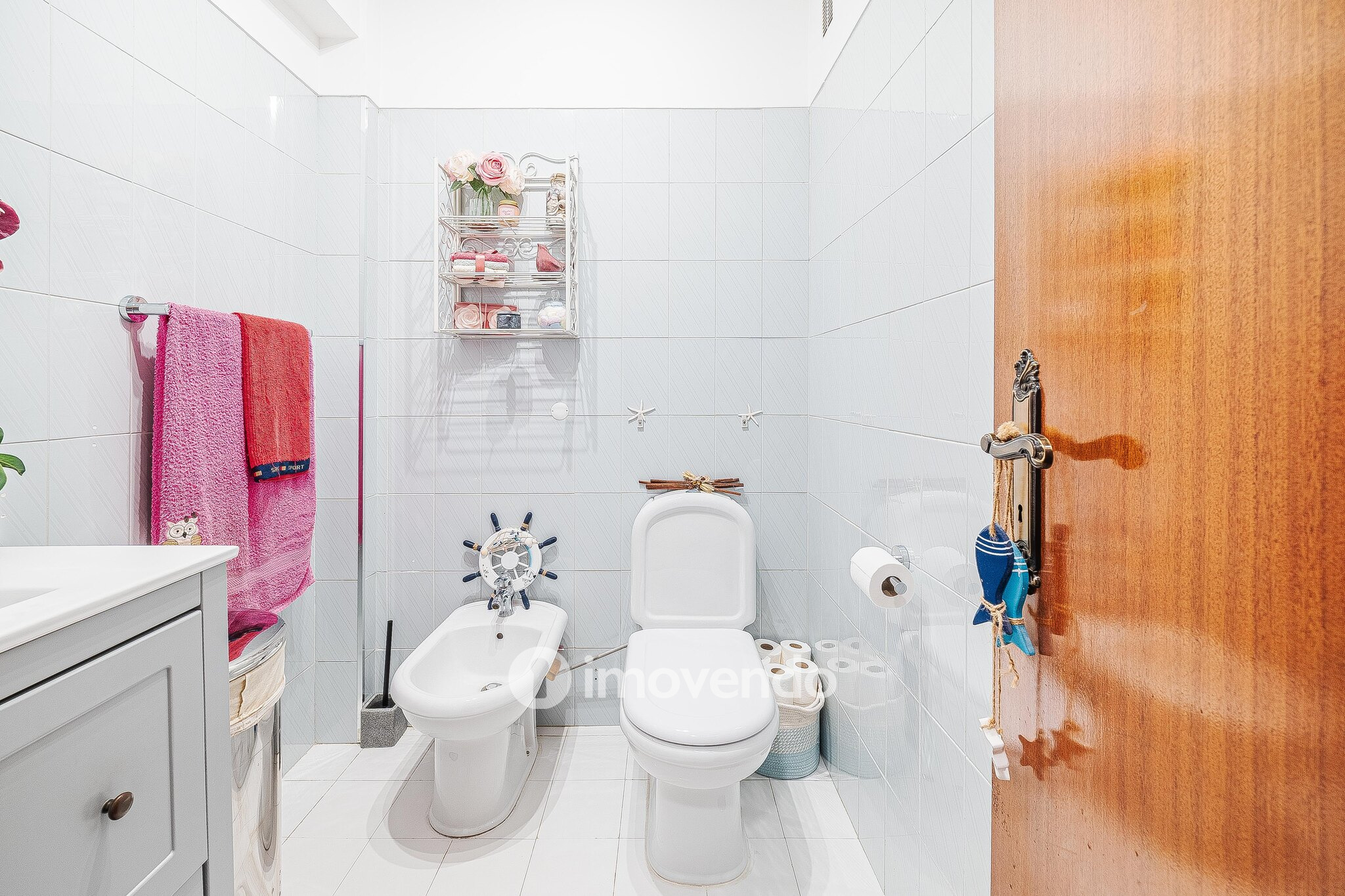Apartamento T3, com áreas amplas, em Setúbal
