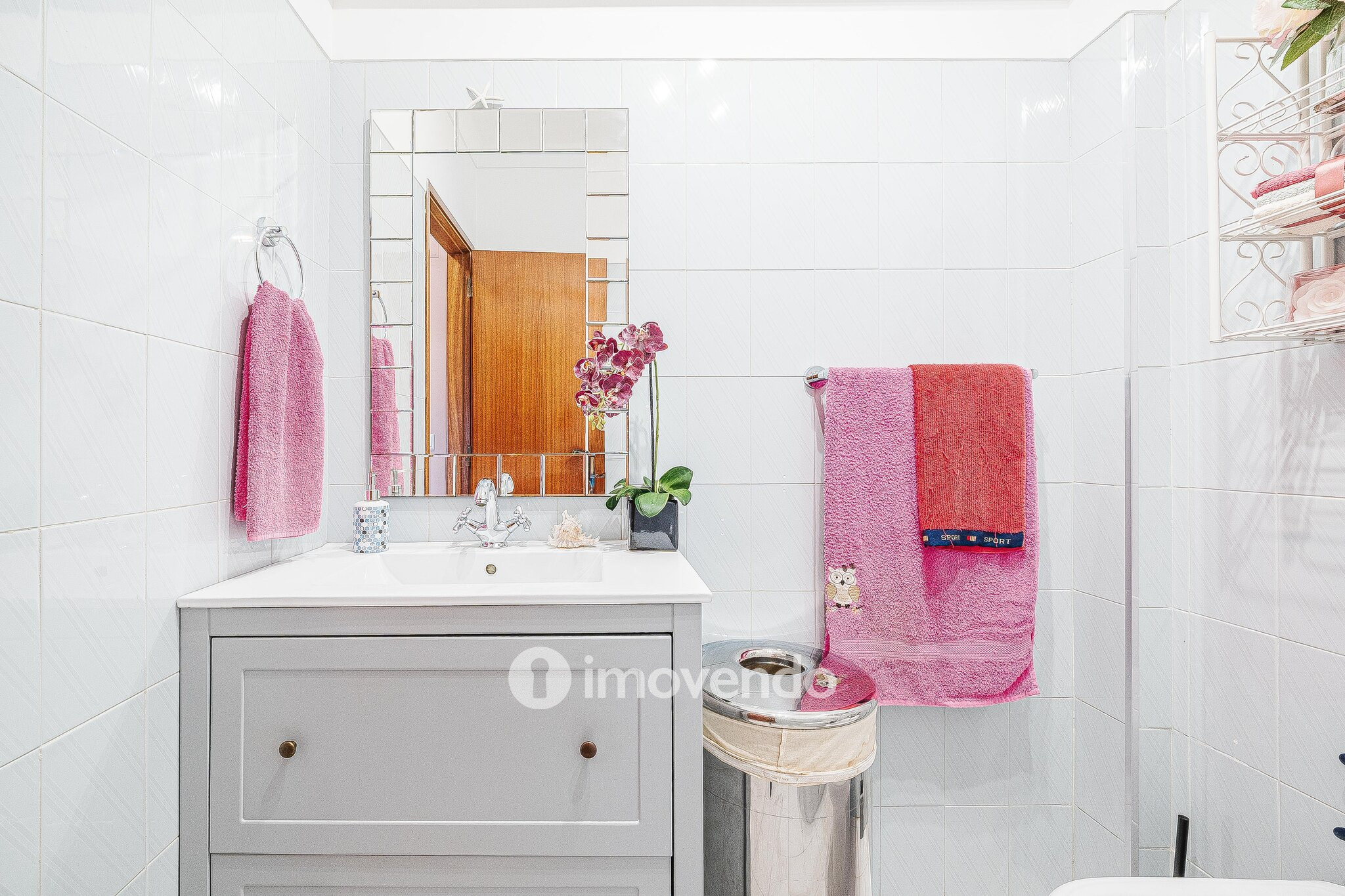 Apartamento T3, com áreas amplas, em Setúbal