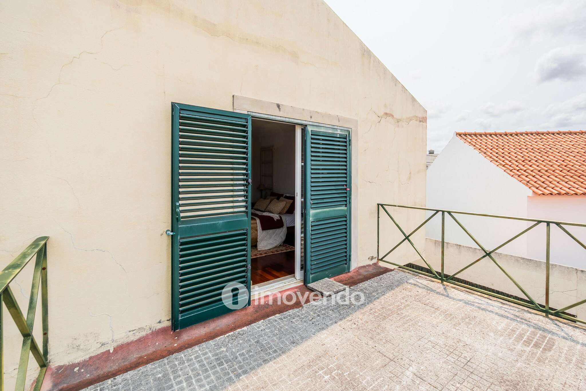 Moradia T3 isolada, em terreno de 1.262m², em Bicesse, Alcabideche