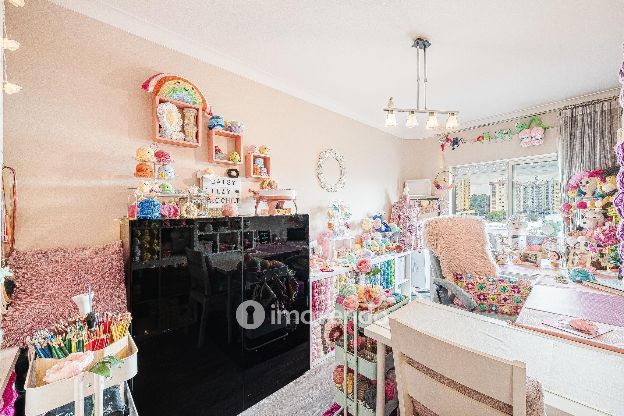 Apartamento T3, com áreas amplas, em Setúbal