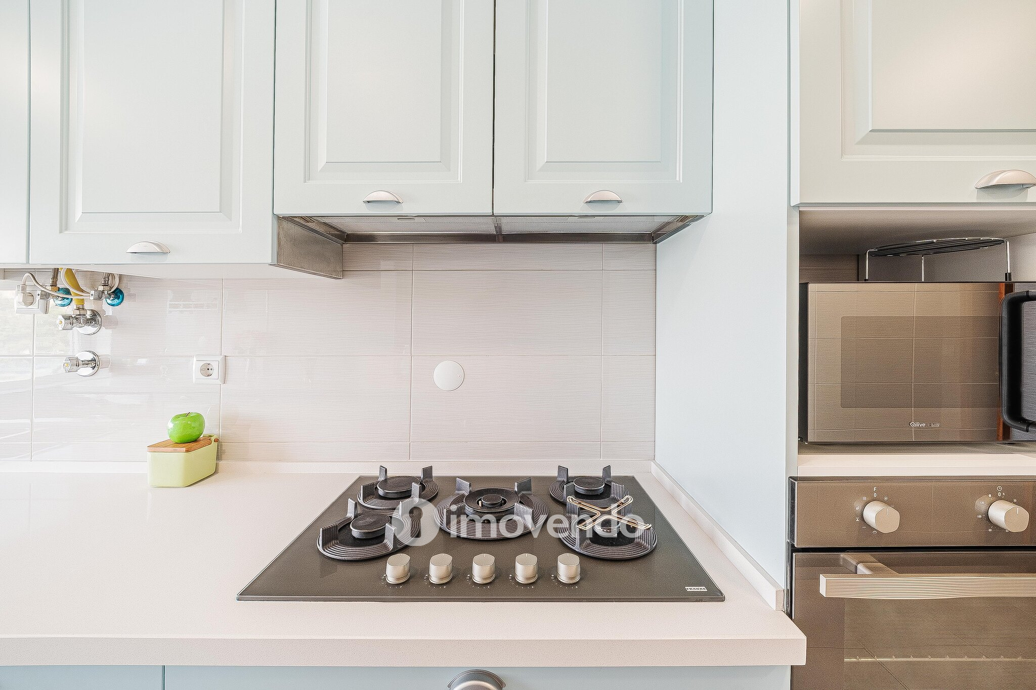 Apartamento T3, com áreas amplas, em Setúbal