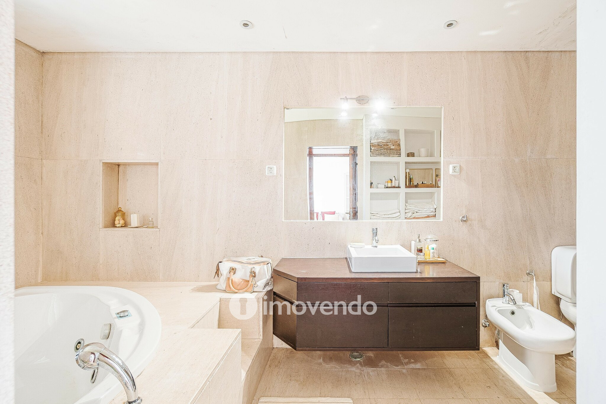 Moradia T3 isolada, em terreno de 1.262m², em Bicesse, Alcabideche
