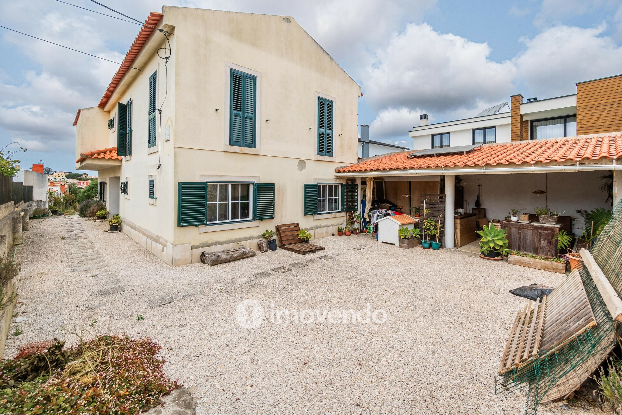 Moradia T3 isolada, em terreno de 1.262m², em Bicesse, Alcabideche
