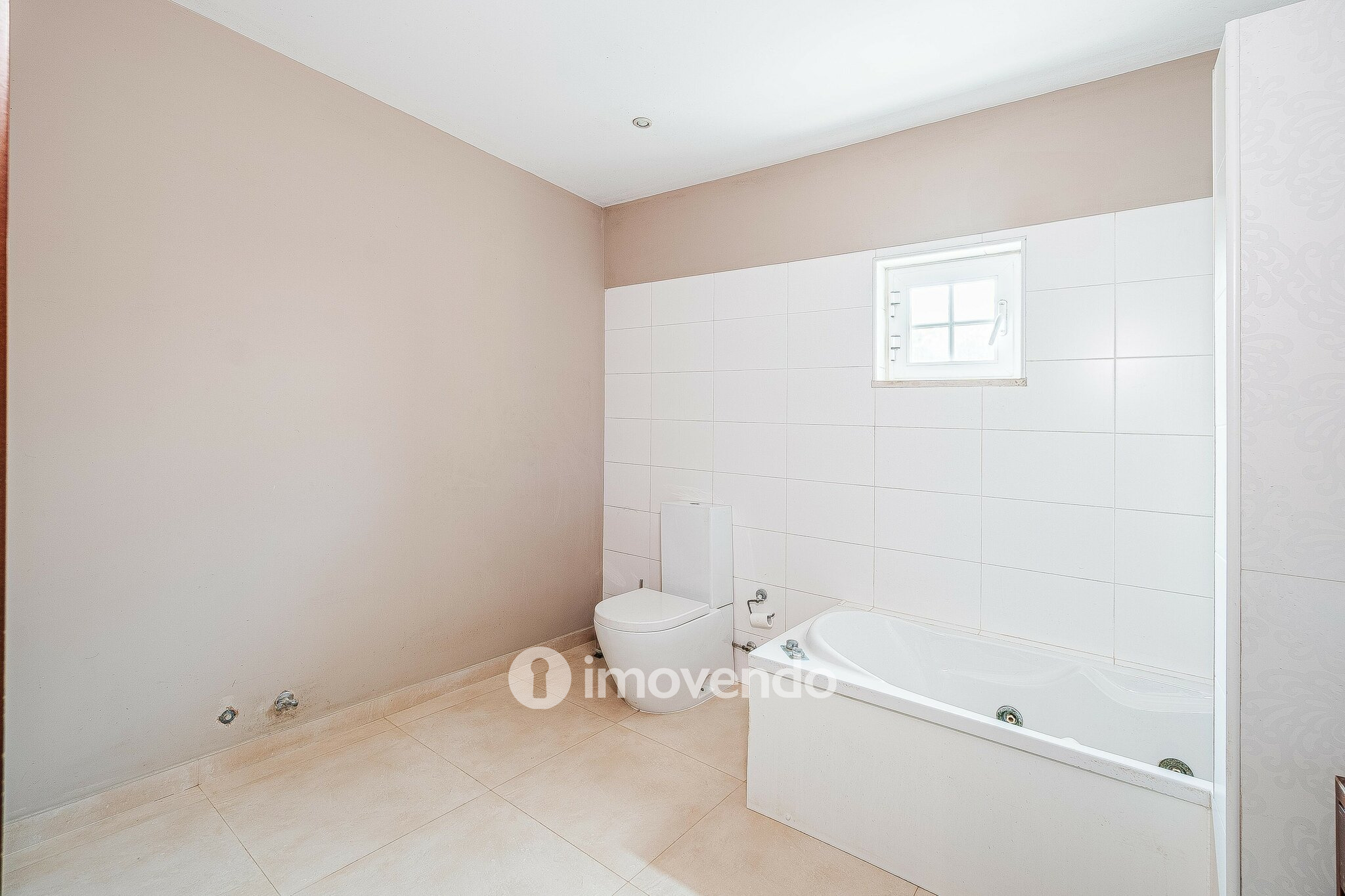 Moradia T3 isolada, em terreno de 1.262m², em Bicesse, Alcabideche