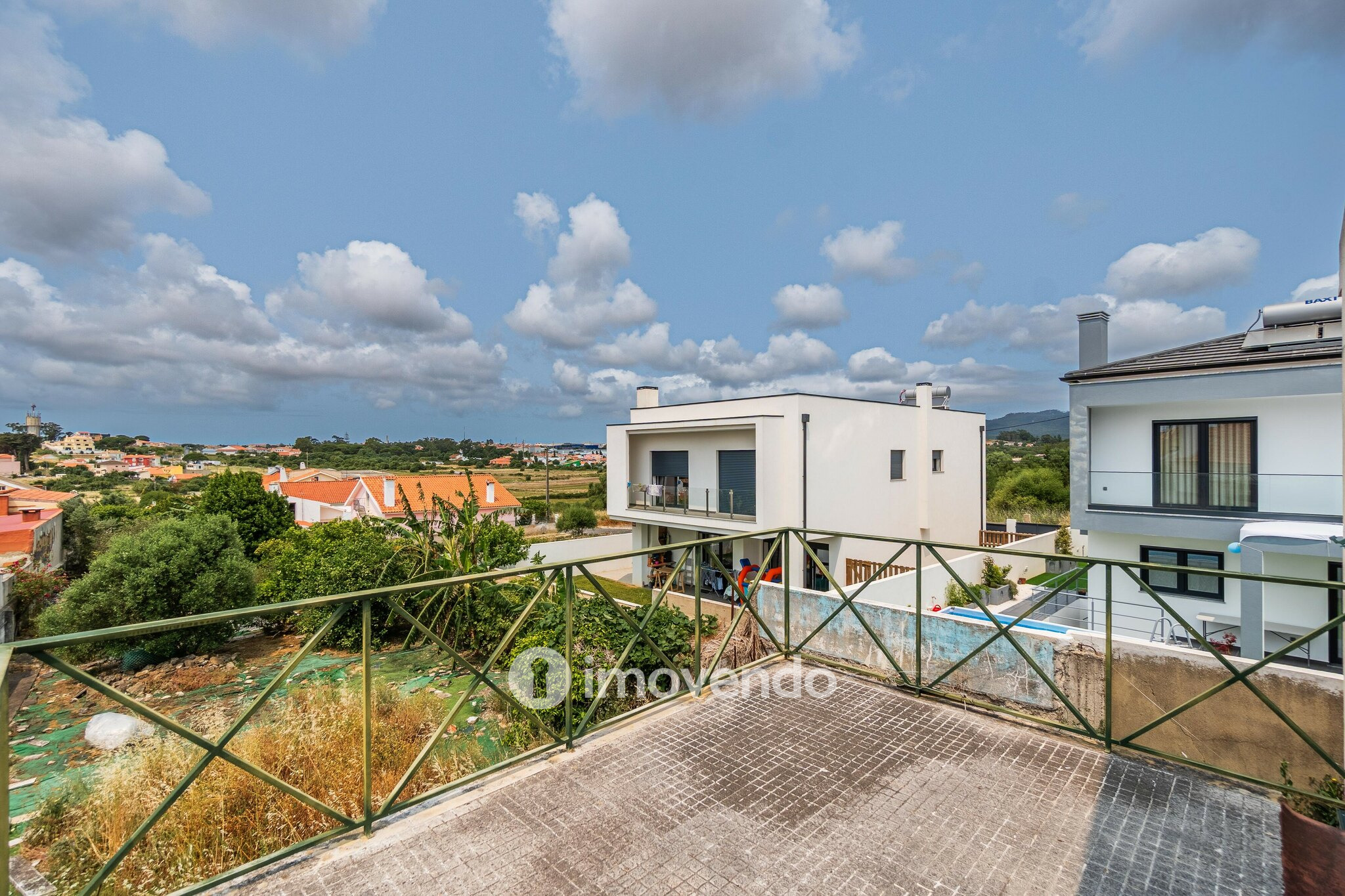 Moradia T3 isolada, em terreno de 1.262m², em Bicesse, Alcabideche
