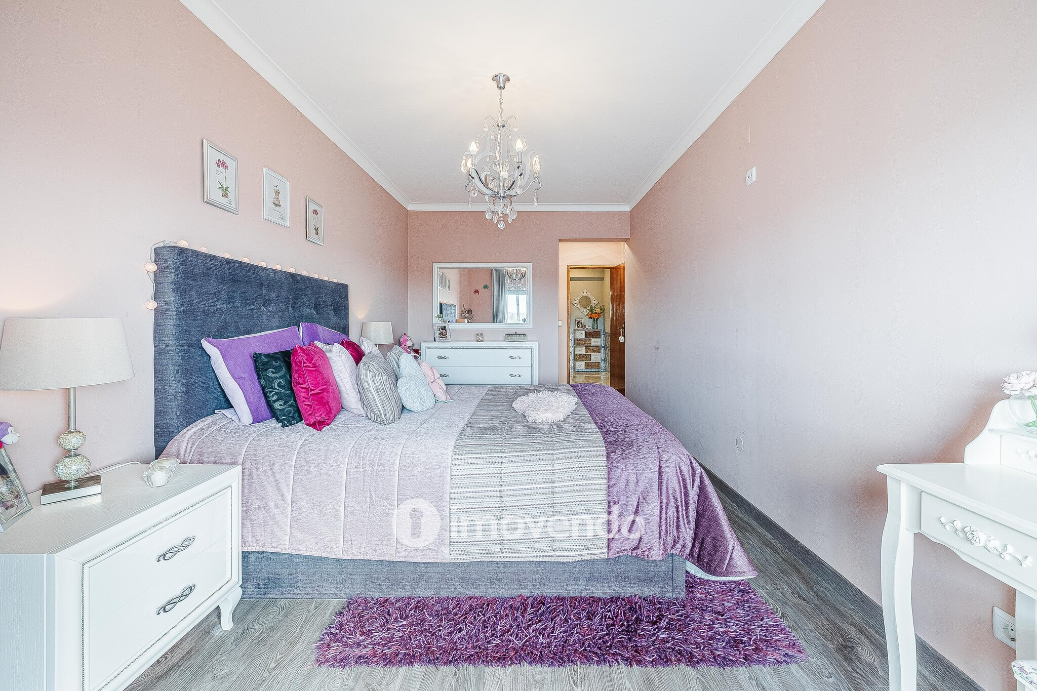 Apartamento T3, com áreas amplas, em Setúbal