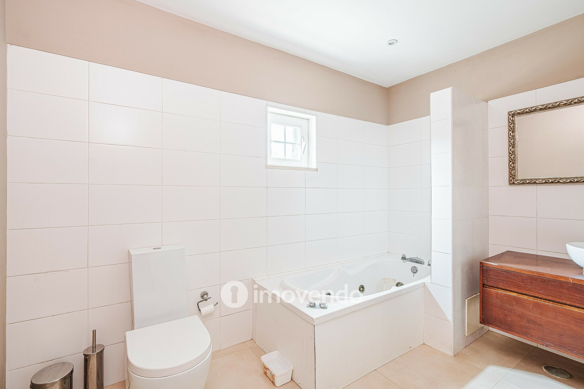 Moradia T3 isolada, em terreno de 1.262m², em Bicesse, Alcabideche