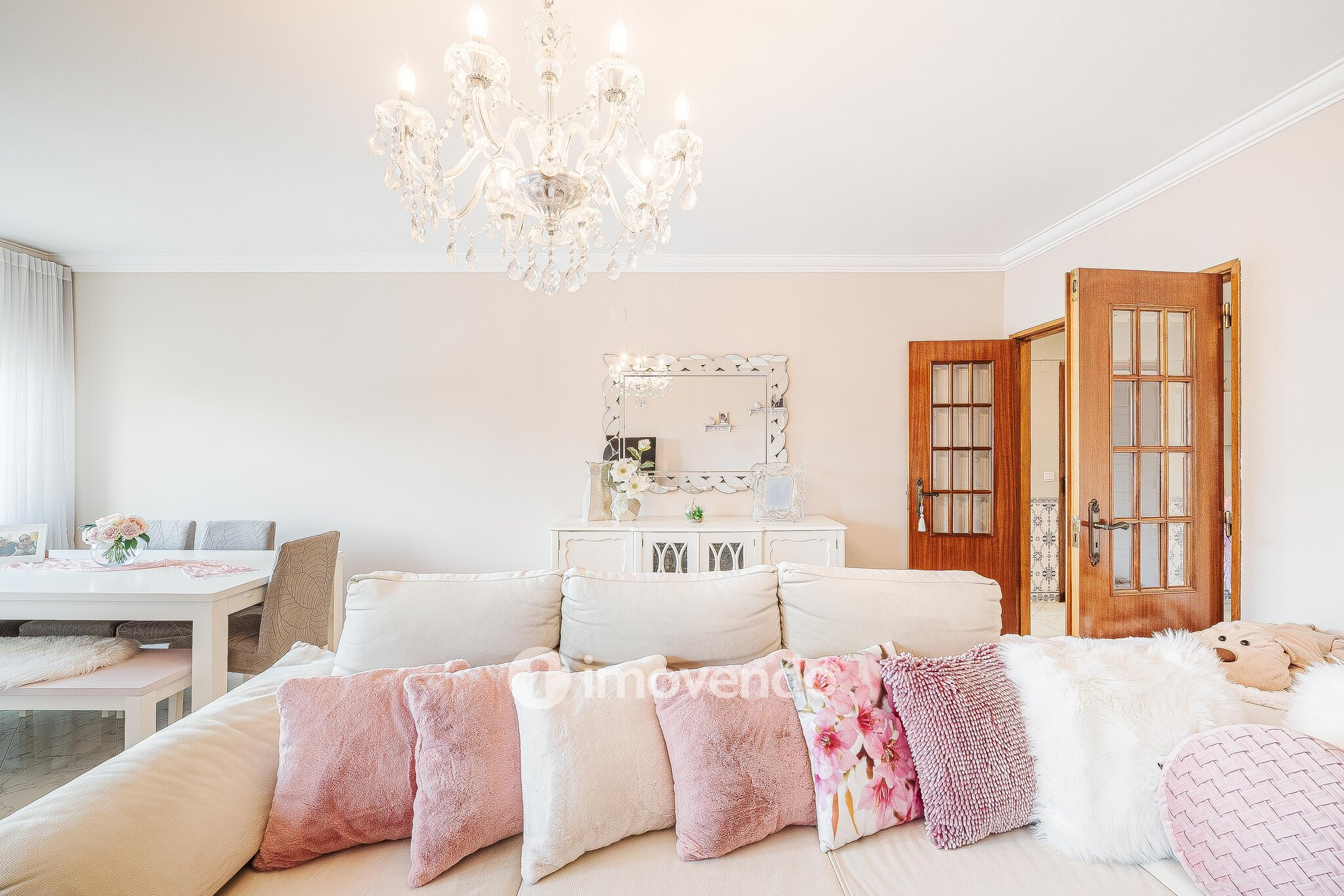 Apartamento T3, com áreas amplas, em Setúbal
