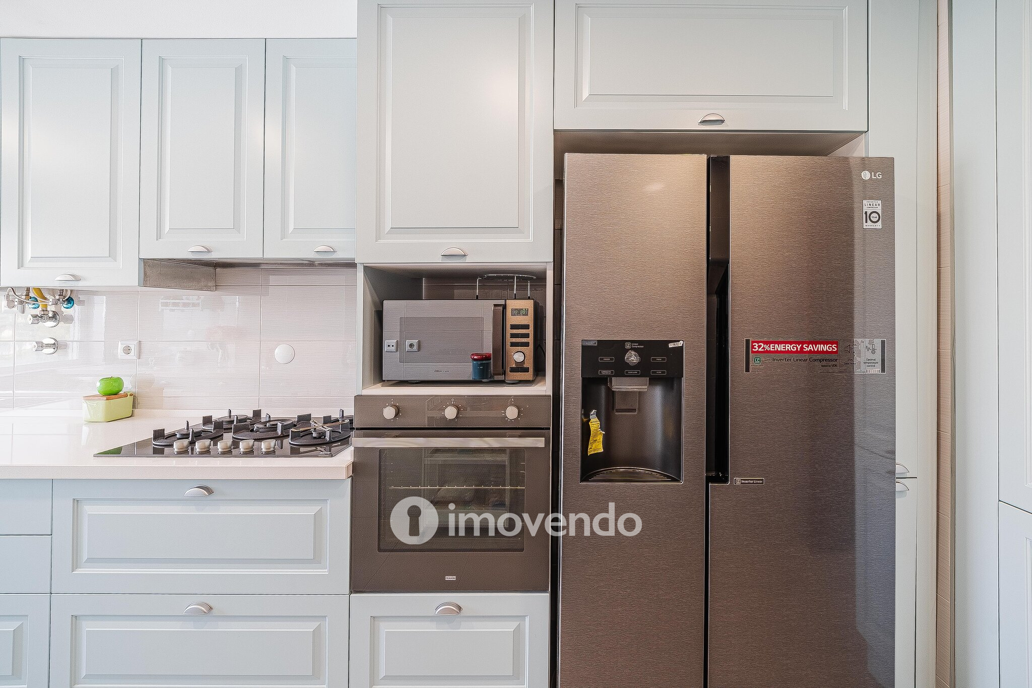 Apartamento T3, com áreas amplas, em Setúbal