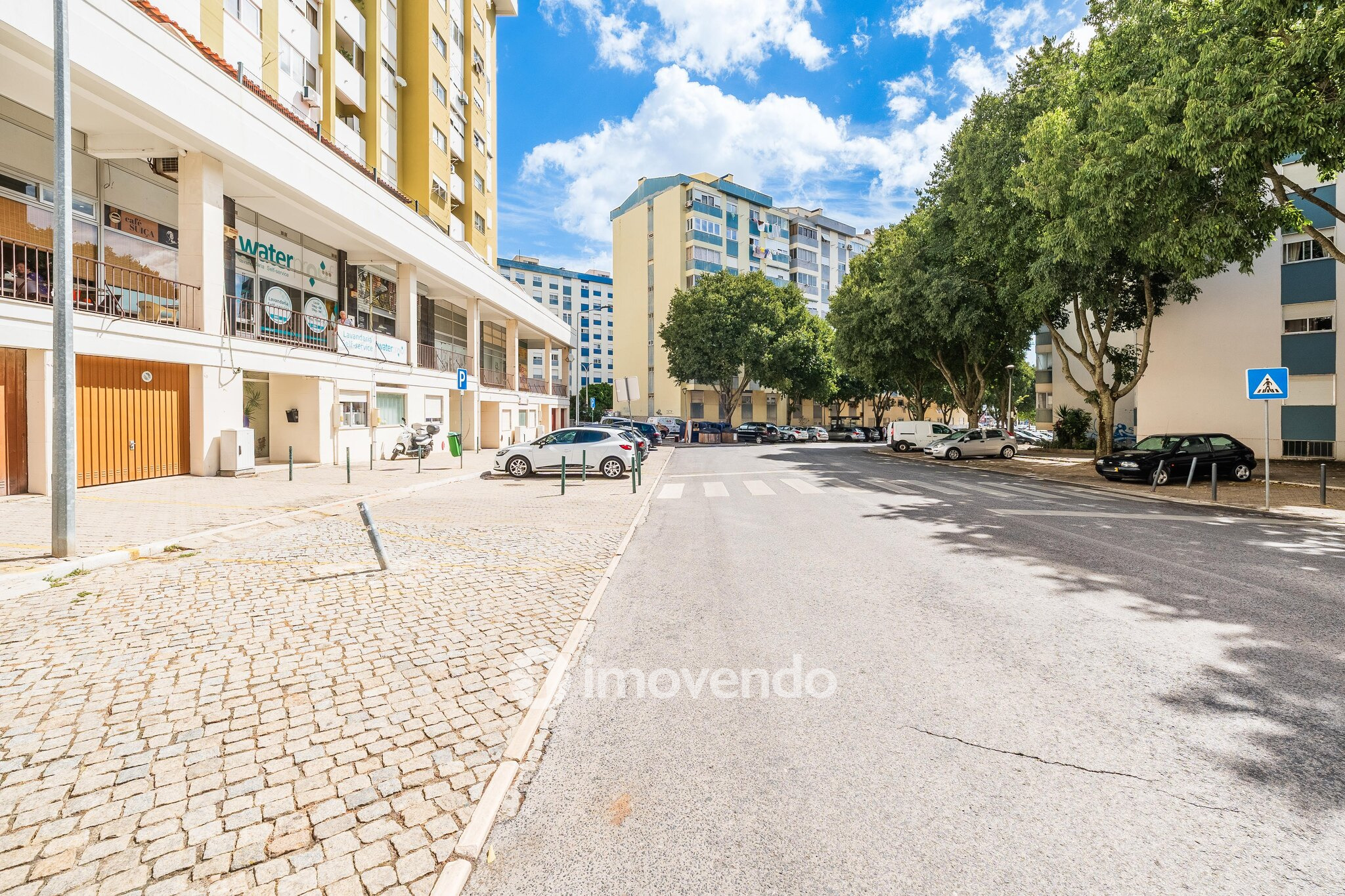 Apartamento T3, com áreas amplas, em Setúbal