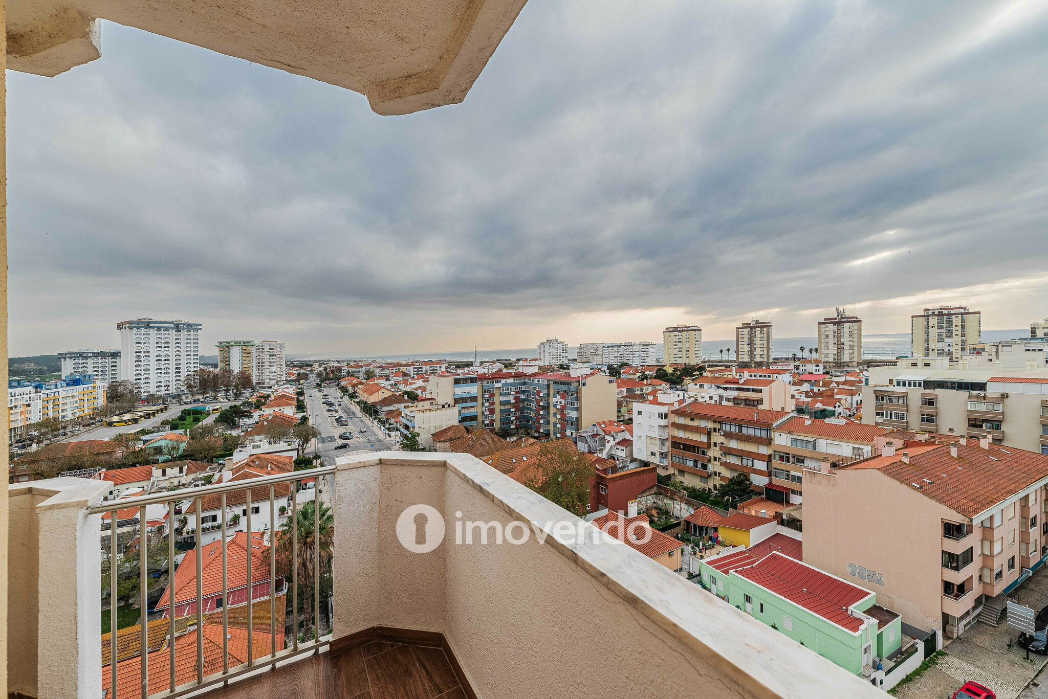 Apartamento T1 mobilado, com vista mar, na Costa da Caparica