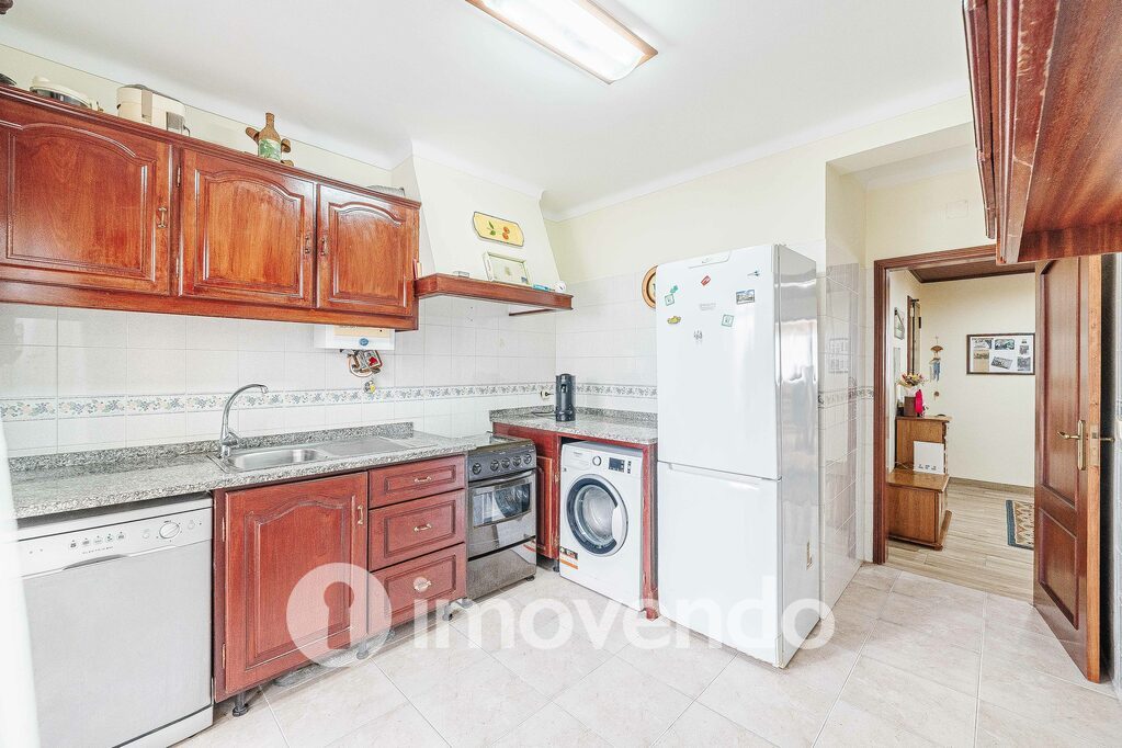 Apartamento T2 em Almeirim, Almeirim com 76 m<sup>2</sup> por 220.000