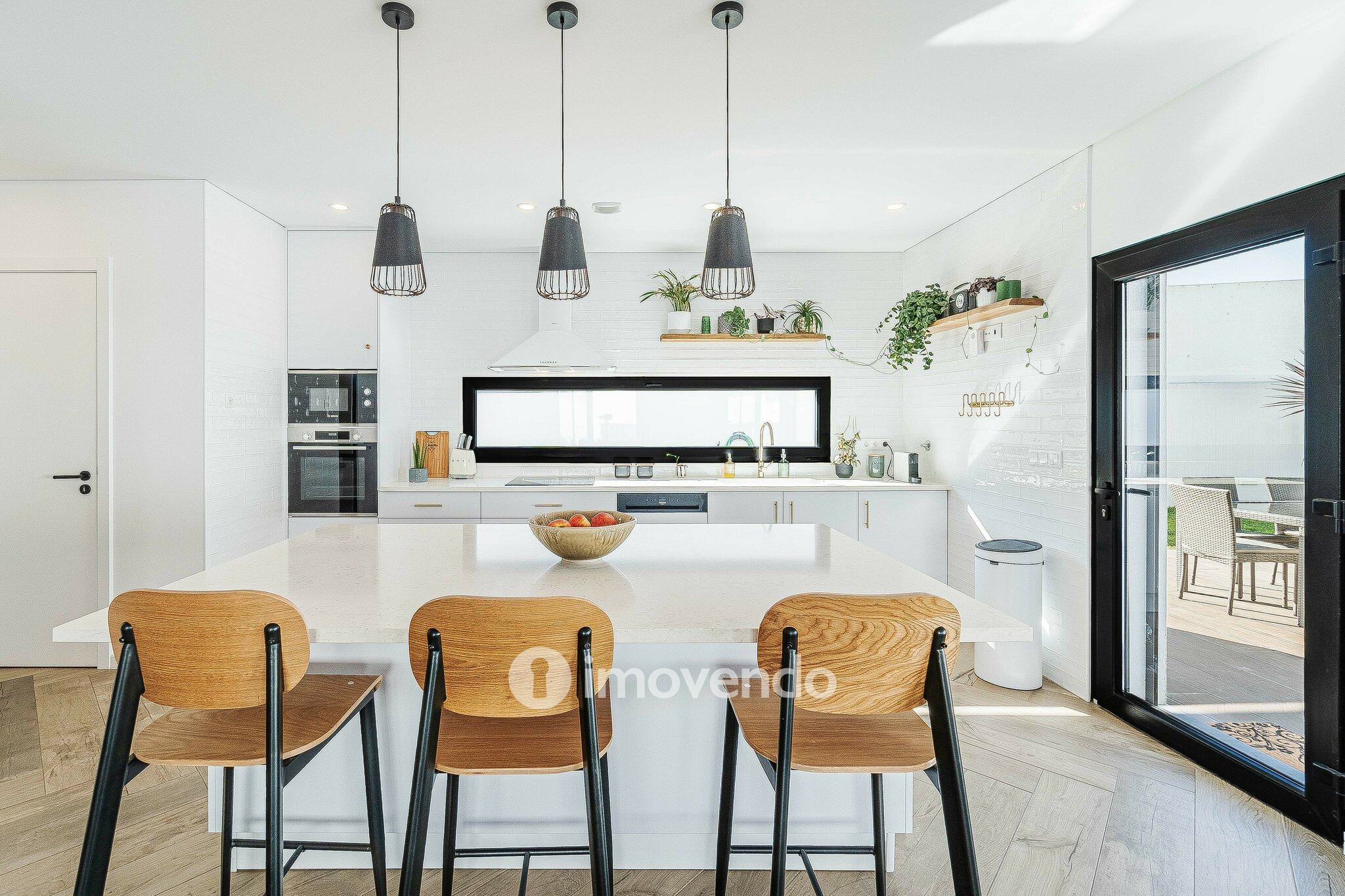 Moradia T4 exclusiva, com piscina e próximo da praia, em Peniche