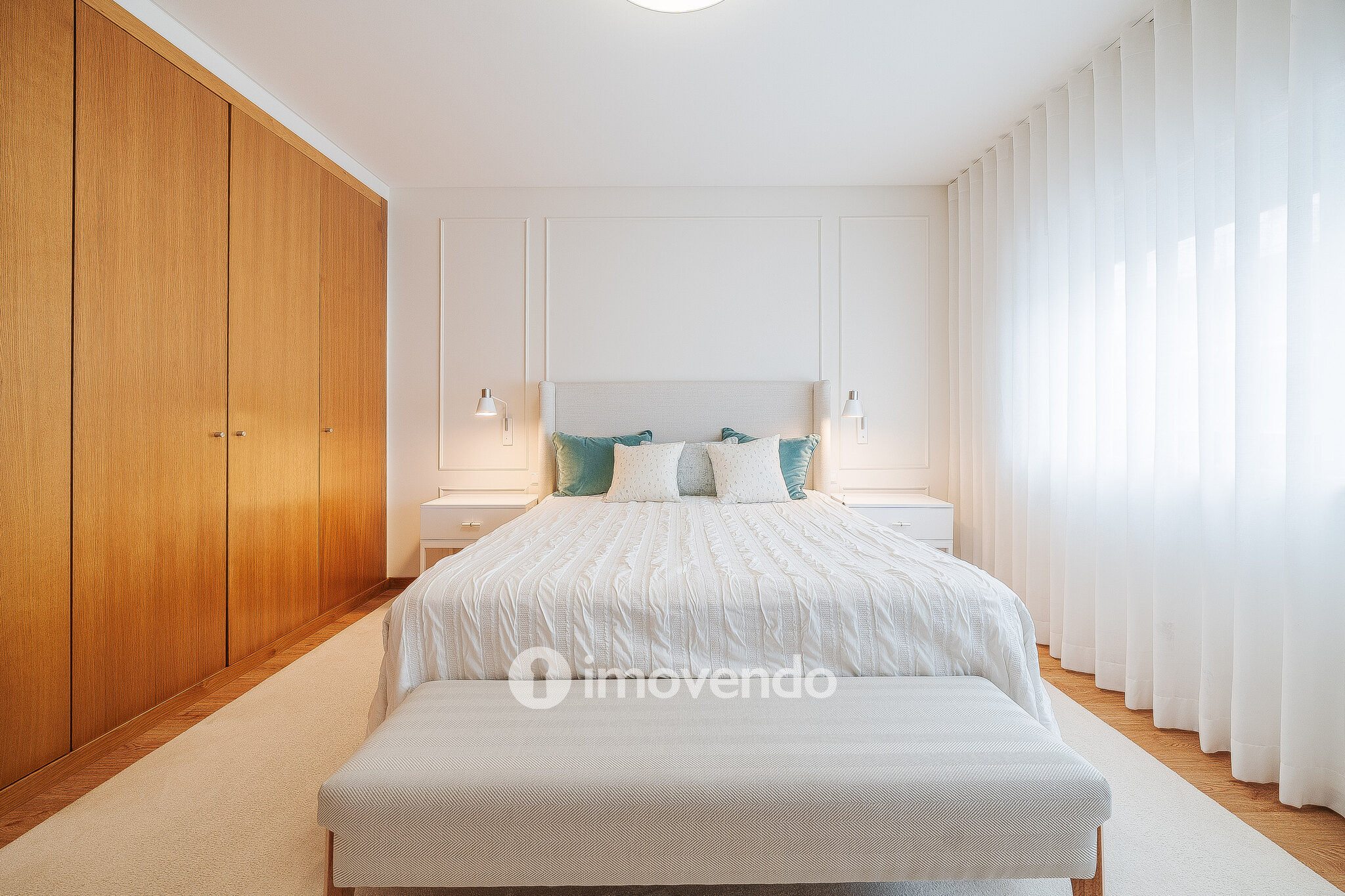 Apartamento T2 moderno, com garagem, em Carnaxide