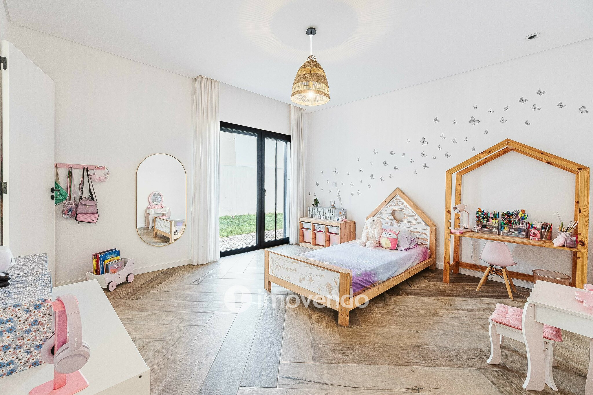 Moradia T4 exclusiva, com piscina e próximo da praia, em Peniche