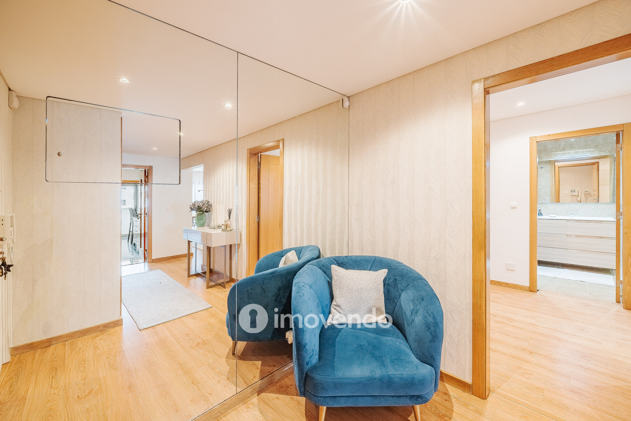 Apartamento T2 moderno, com garagem, em Carnaxide