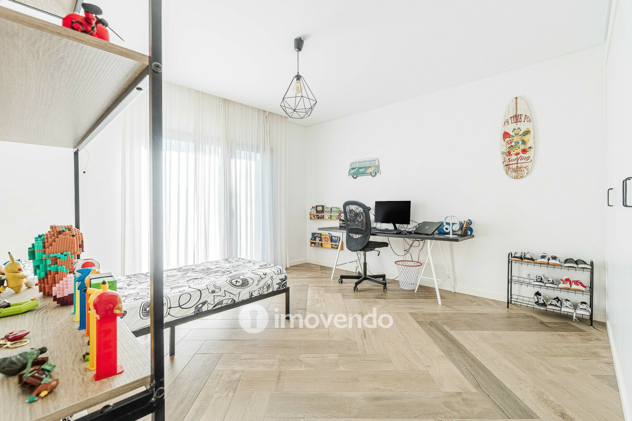 Moradia T4 exclusiva, com piscina e próximo da praia, em Peniche