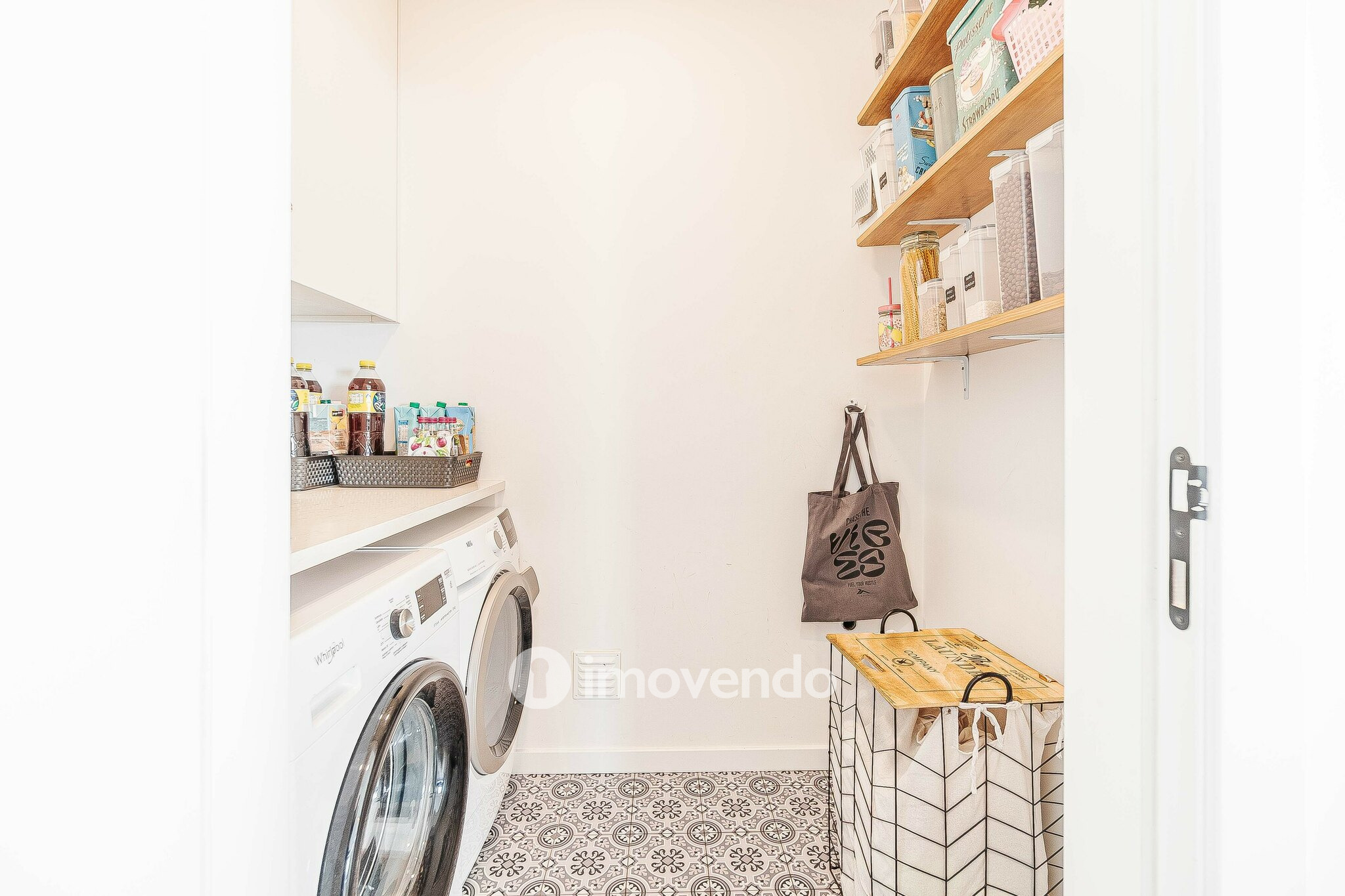 Moradia T4 exclusiva, com piscina e próximo da praia, em Peniche