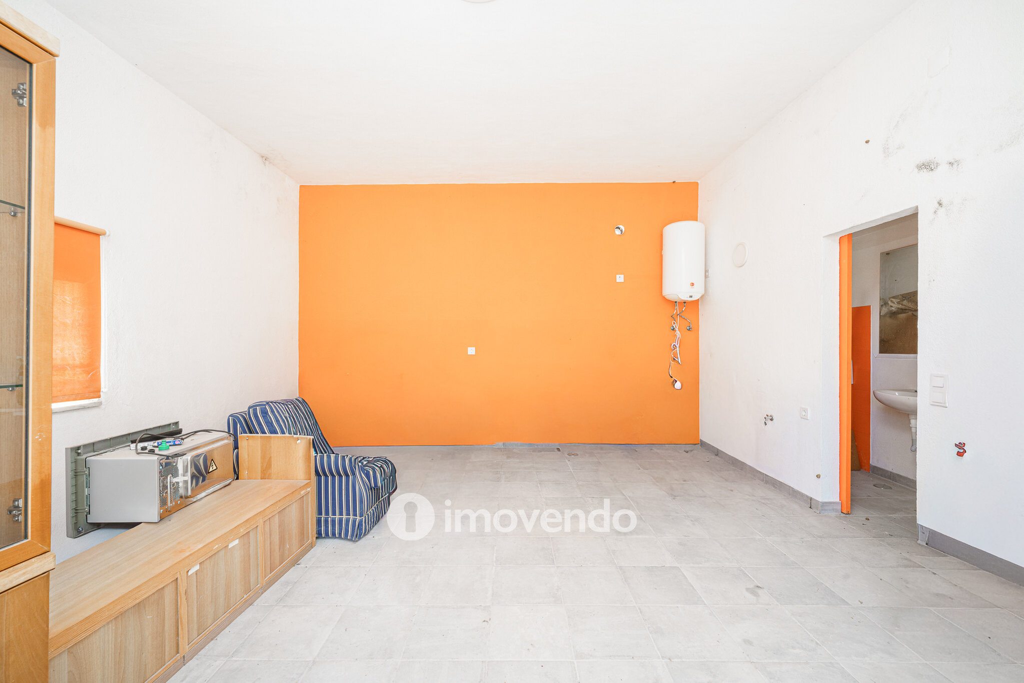 Moradia T4 com garagem e próxima da praia, na Charneca da Caparica