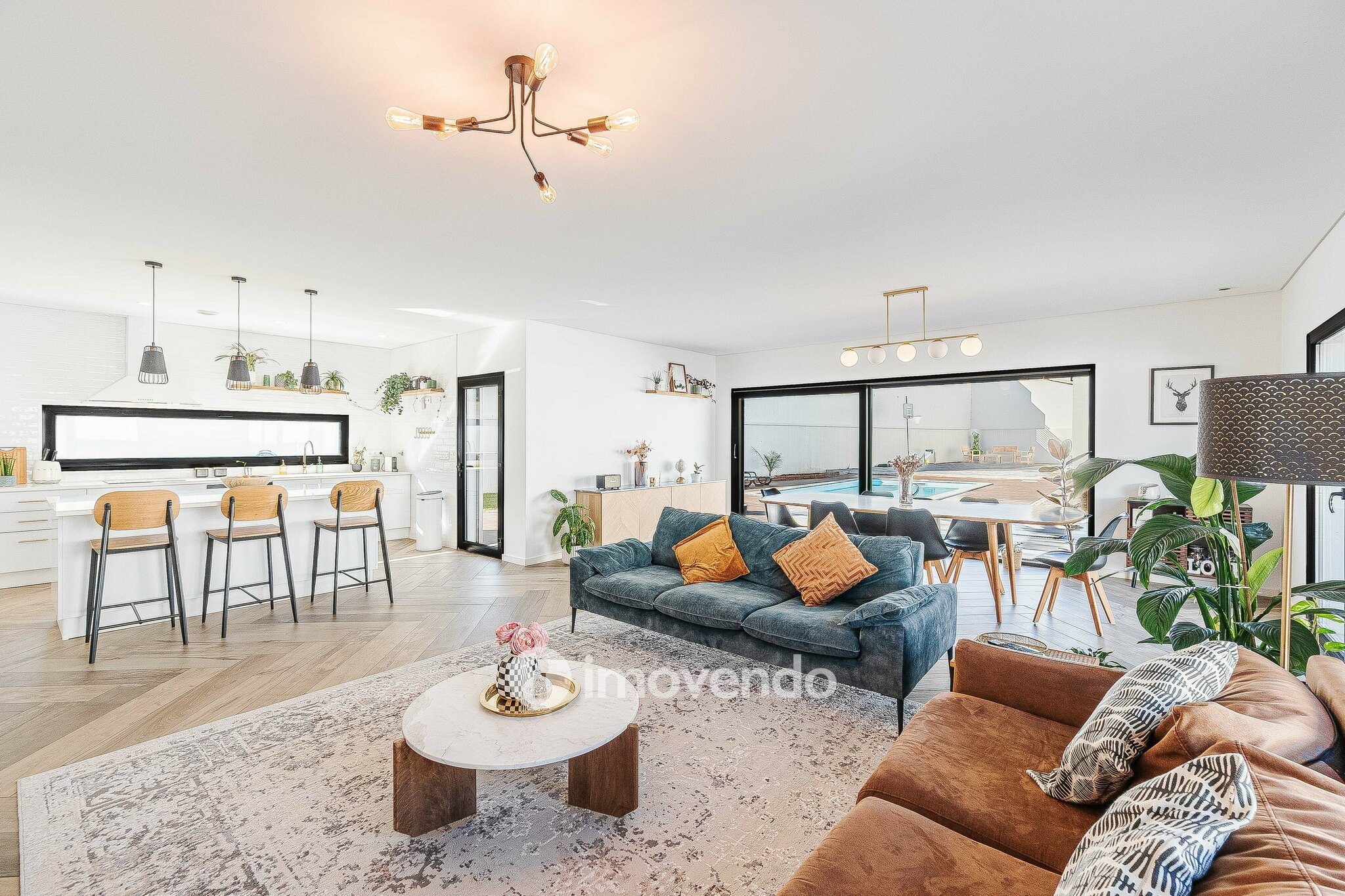 Moradia T4 exclusiva, com piscina e próximo da praia, em Peniche