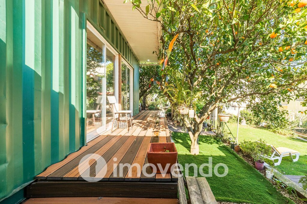 Moradia T3 em Oeiras, Lisboa com 844 m<sup>2</sup> por 730.000