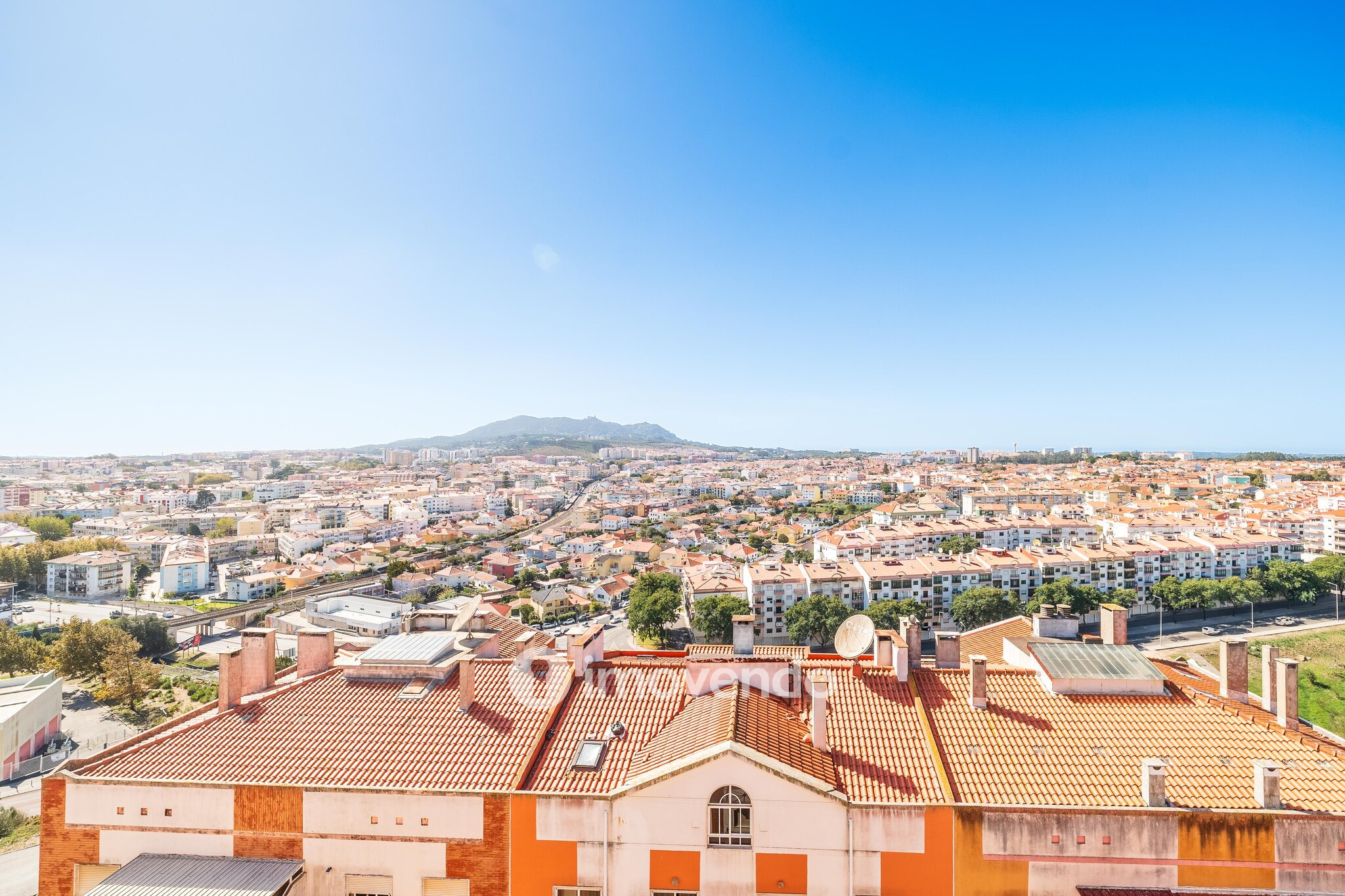 Apartamento T4 Duplex, com vistas sobre Sintra, no Algueirão
