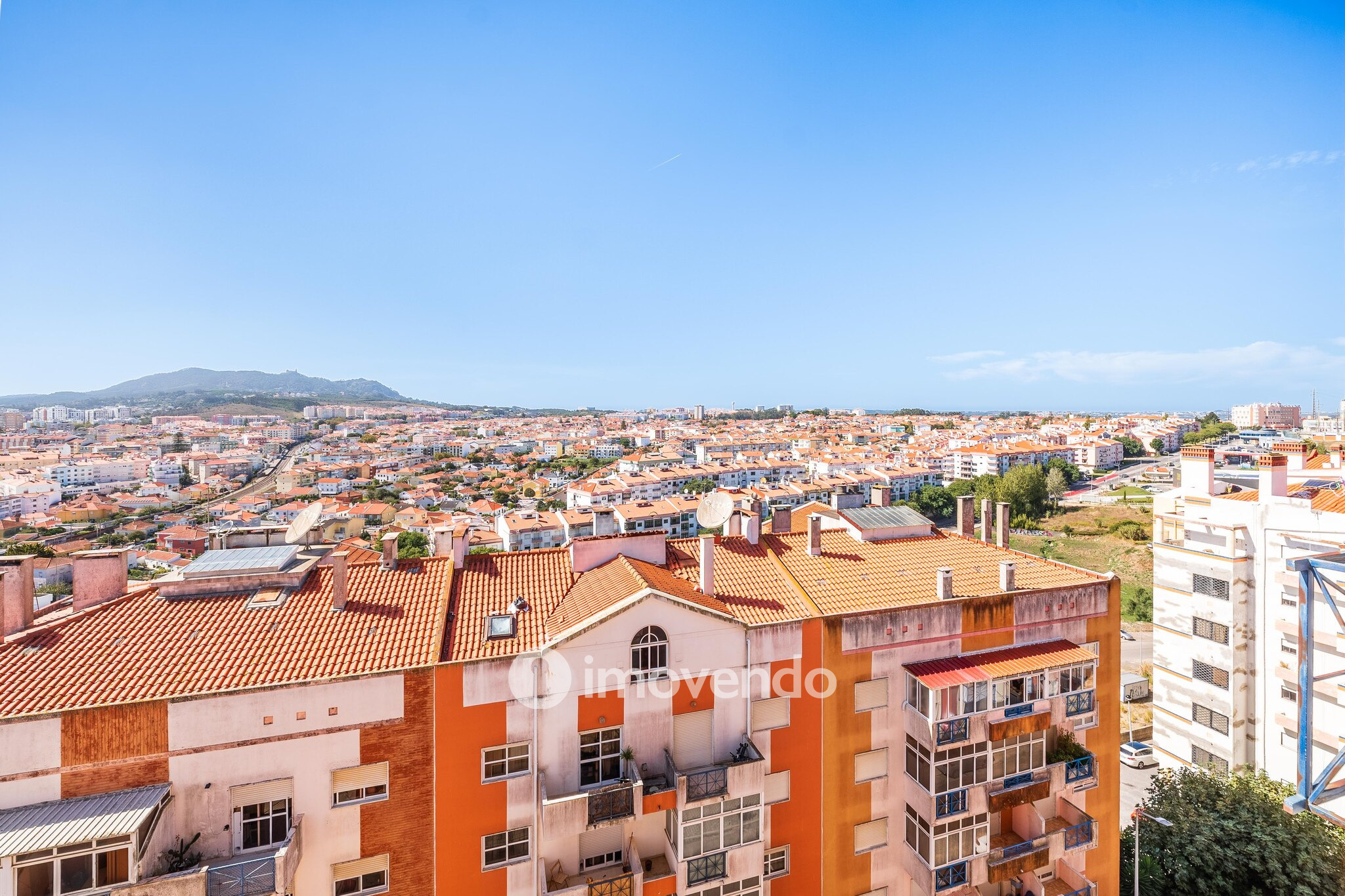 Apartamento T4 Duplex, com vistas sobre Sintra, no Algueirão