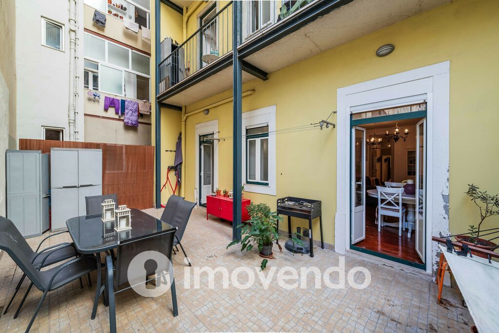 Apartamento T2 em Lisboa, Lisboa com 72 m<sup>2</sup> por 370.000