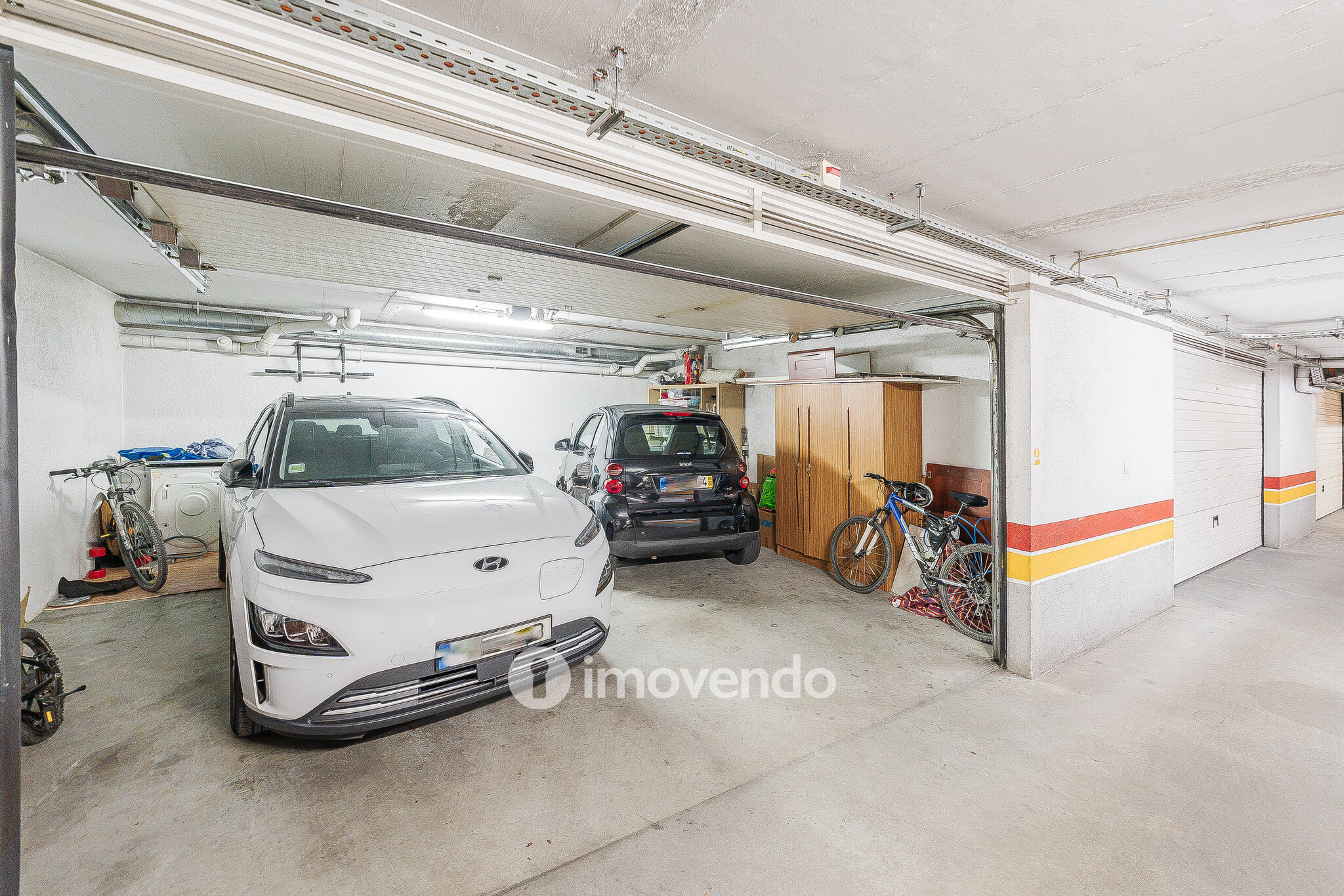 Apartamento T2 moderno, com garagem e varanda enorme, na Malvarosa