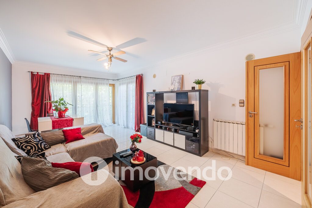 Apartamento T2 em Alverca do Ribatejo, Alverca do Ribatejo com 94 m<sup>2</sup> por 475.000