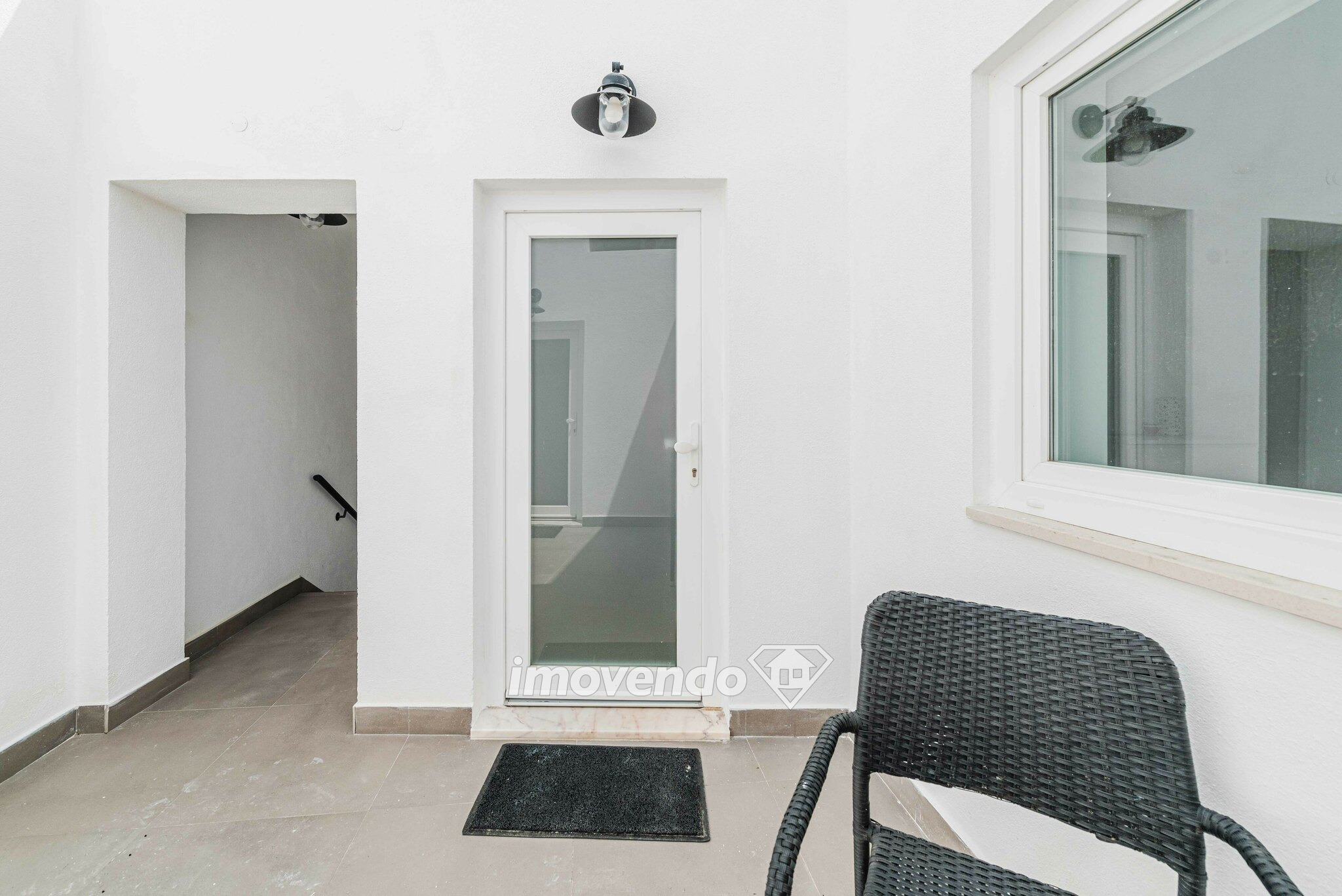 Apartamento T1 novo, a 1 km da praia, em Paço de Arcos