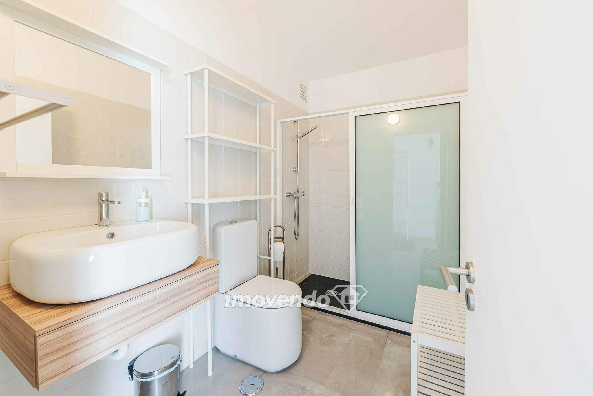 Apartamento T1 novo, a 1 km da praia, em Paço de Arcos