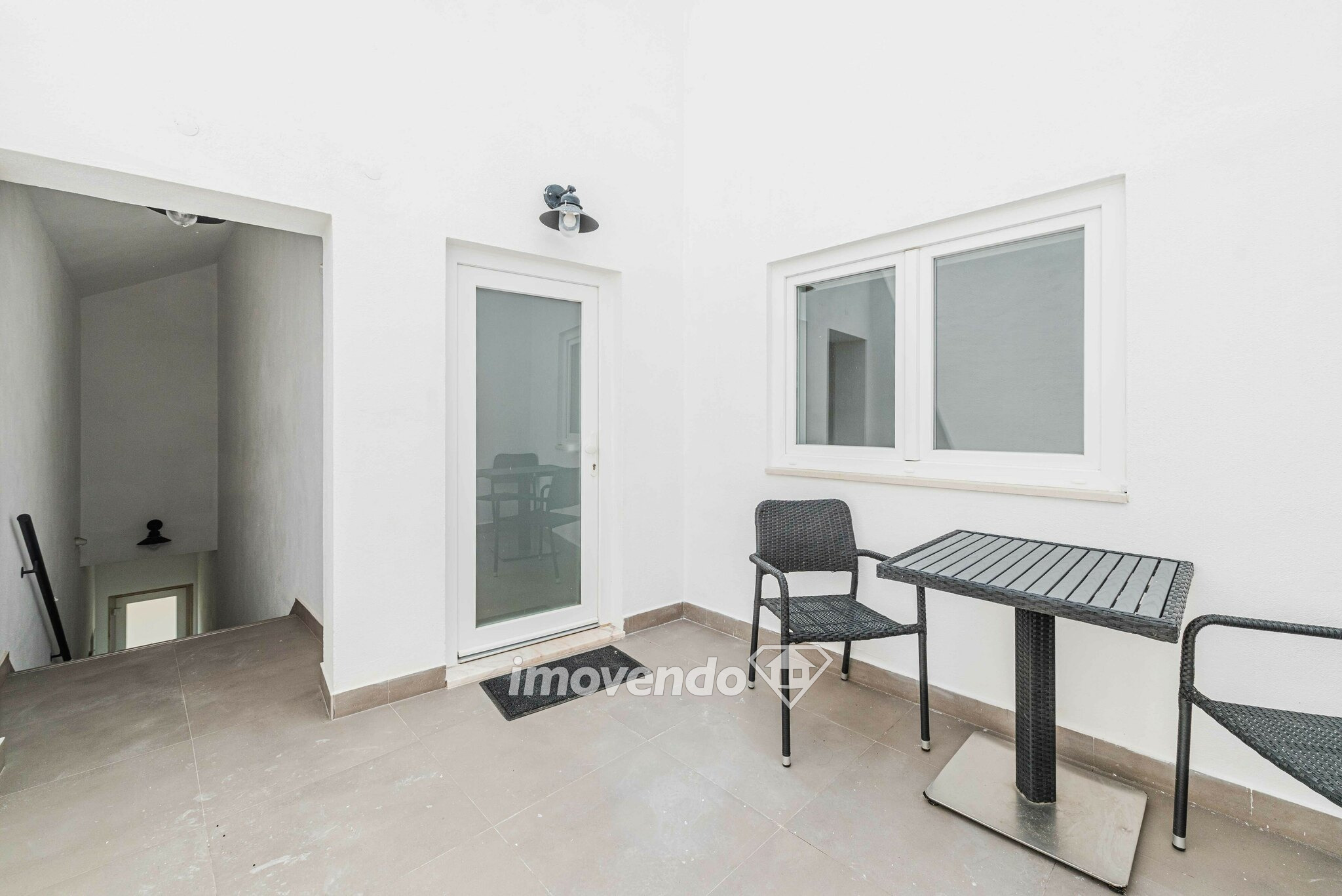 Apartamento T1 novo, a 1 km da praia, em Paço de Arcos
