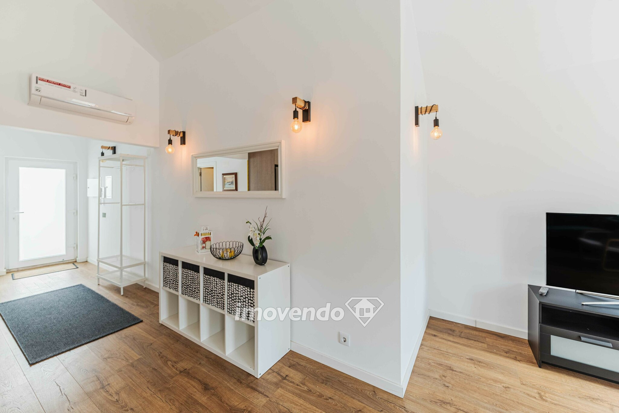 Apartamento T1 novo, a 1 km da praia, em Paço de Arcos