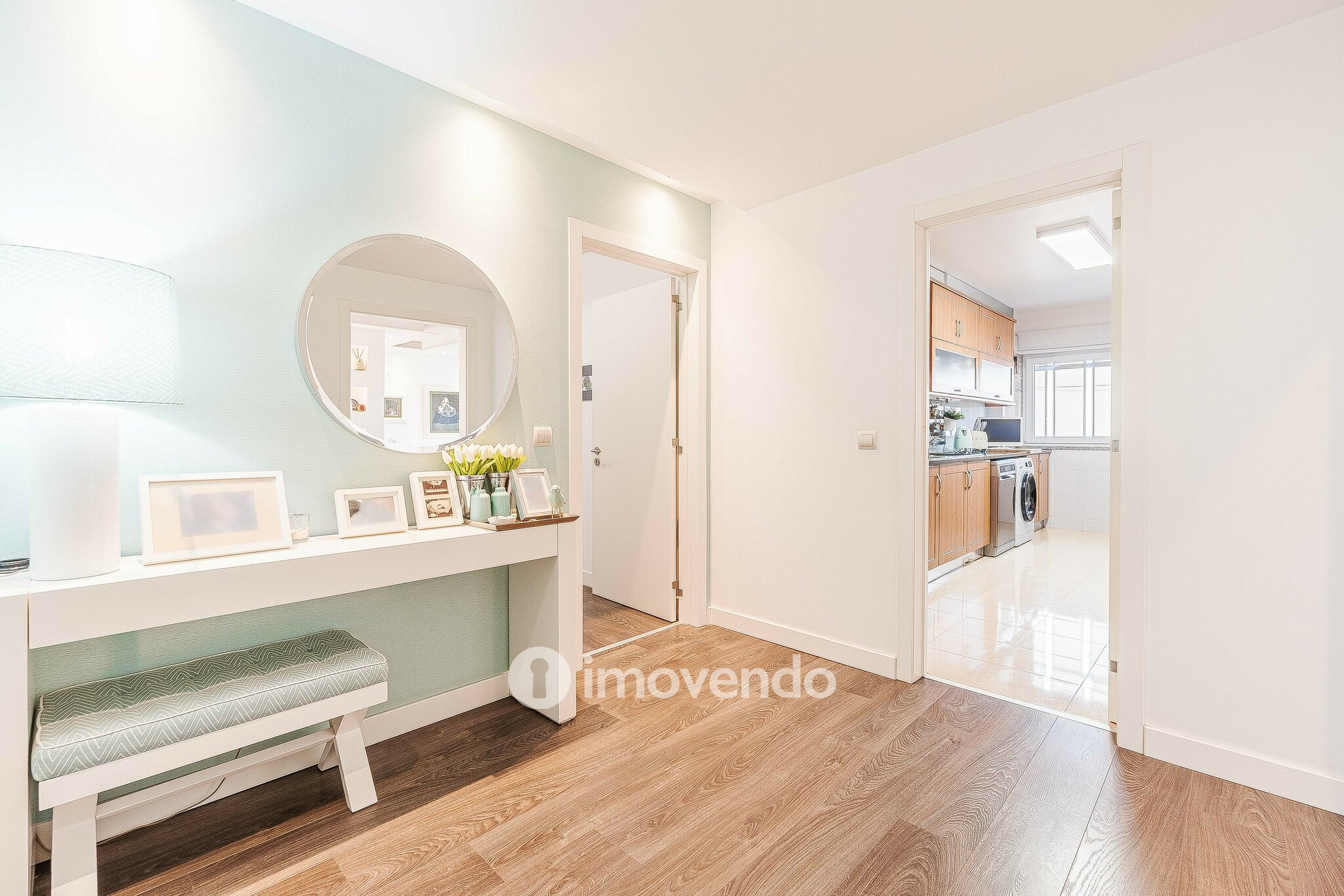 Apartamento T4, com estacionamento e vistas sobre o Tejo, em Sacavém