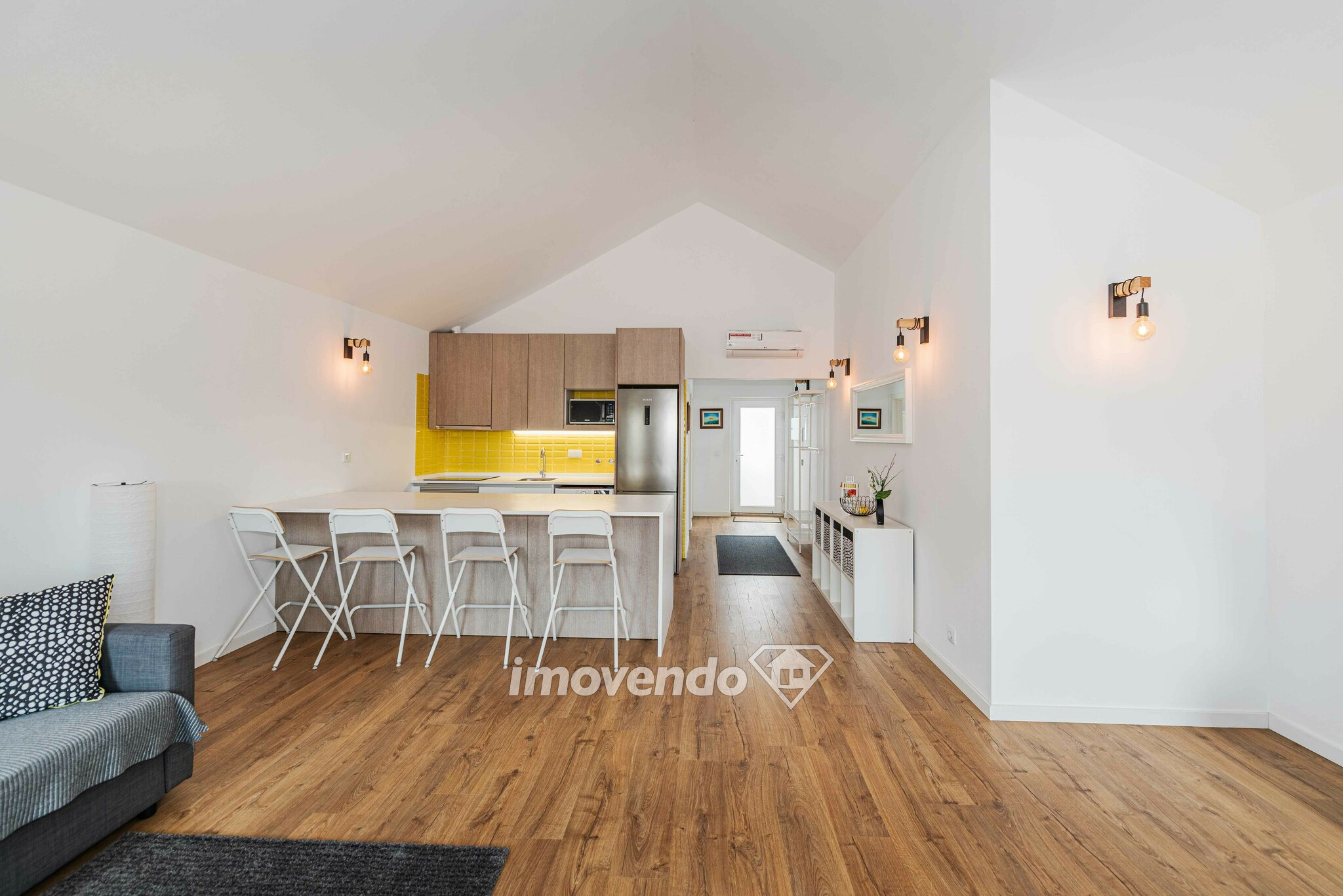 Apartamento T1 novo, a 1 km da praia, em Paço de Arcos