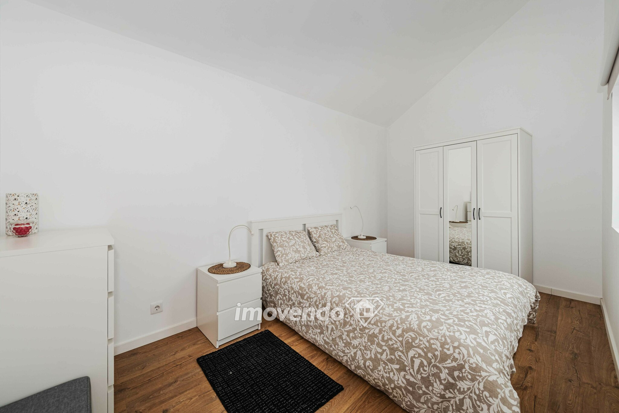 Apartamento T1 novo, a 1 km da praia, em Paço de Arcos