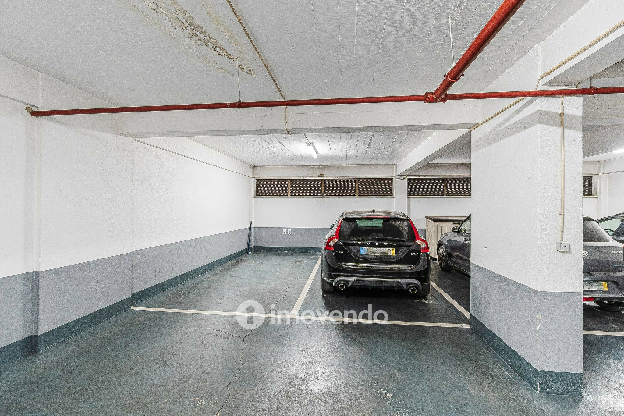 Apartamento T4, com estacionamento e vistas sobre o Tejo, em Sacavém