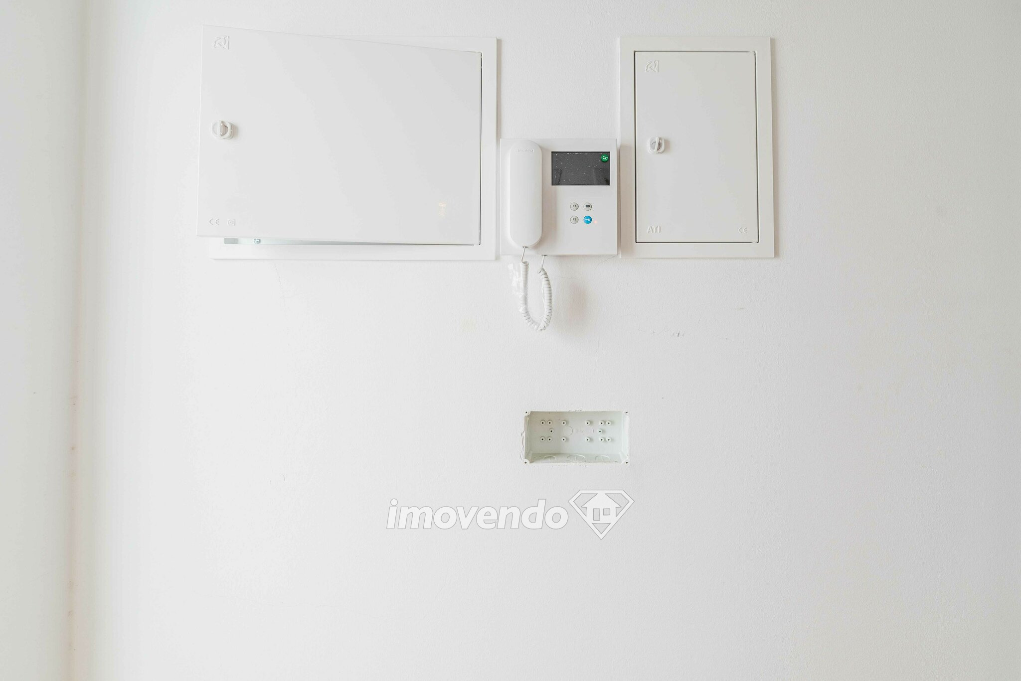 Apartamento T1 novo, a 1 km da praia, em Paço de Arcos
