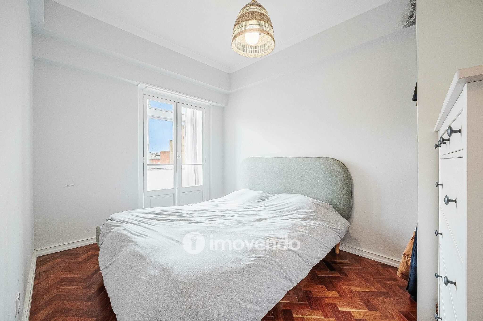 Apartamento T1, numa localização privilegiada, em Alvalade