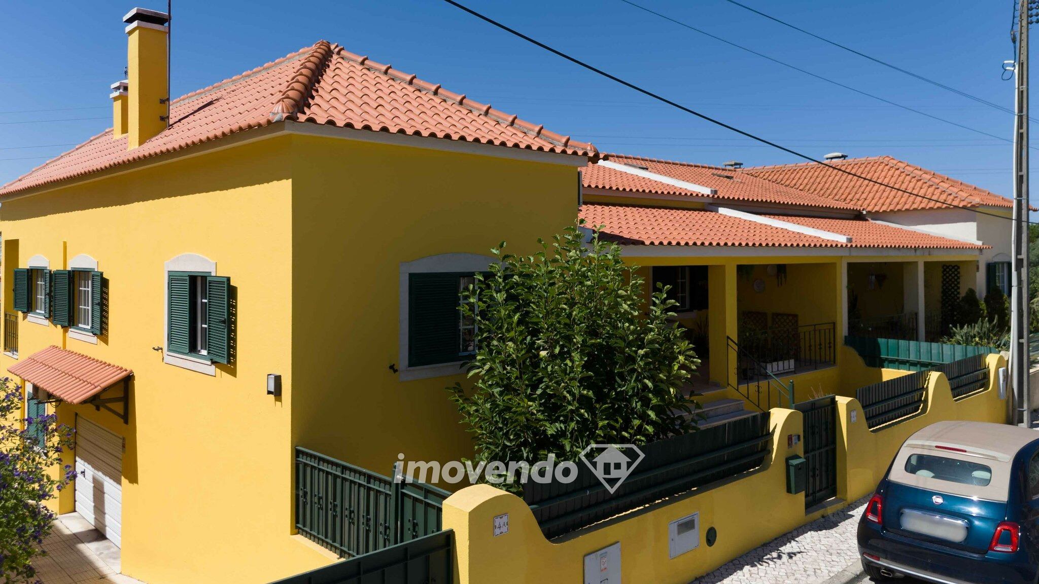 Moradia T3 exclusiva, com piscina e garagem, em Palmela