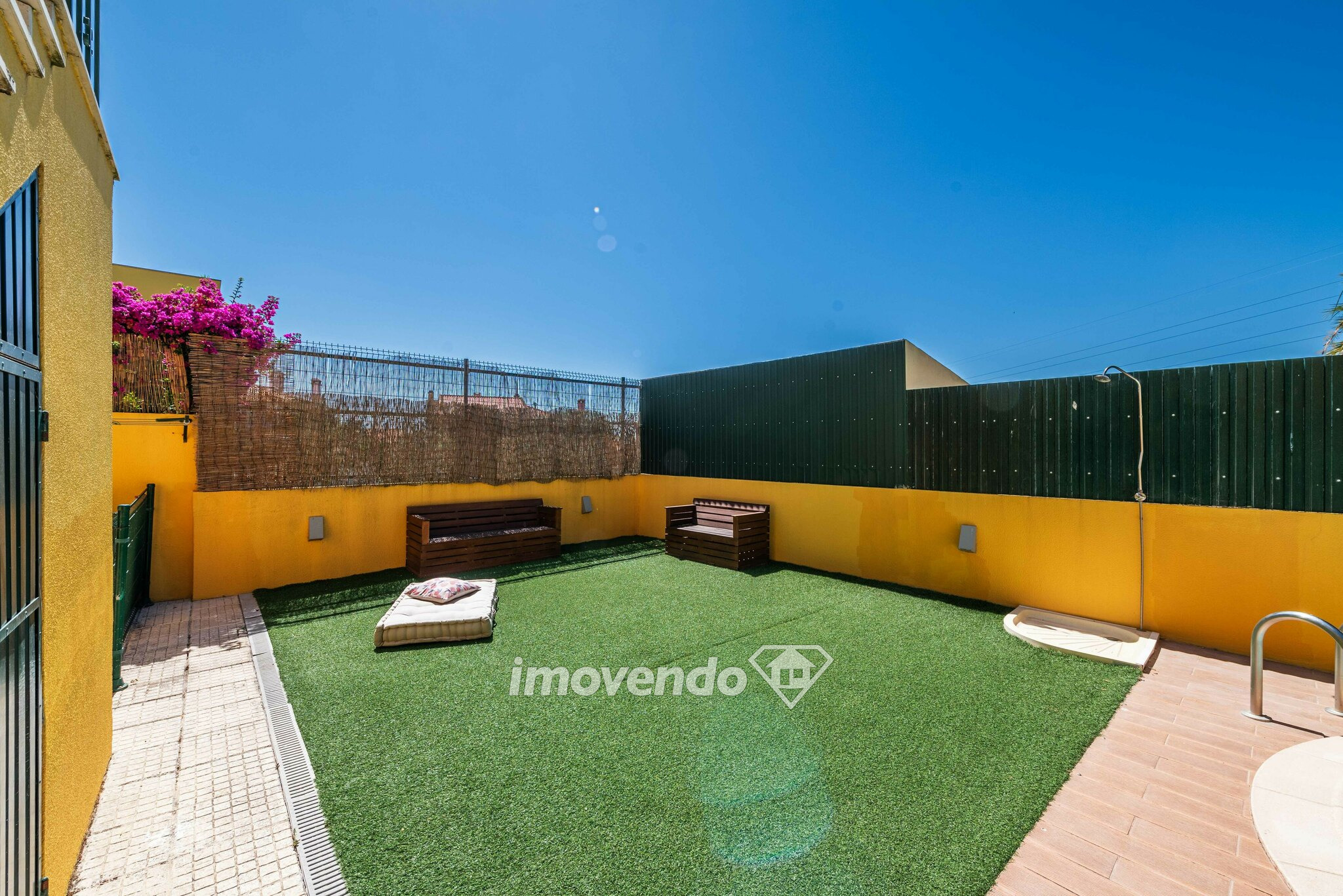 Moradia T3 exclusiva, com piscina e garagem, em Palmela