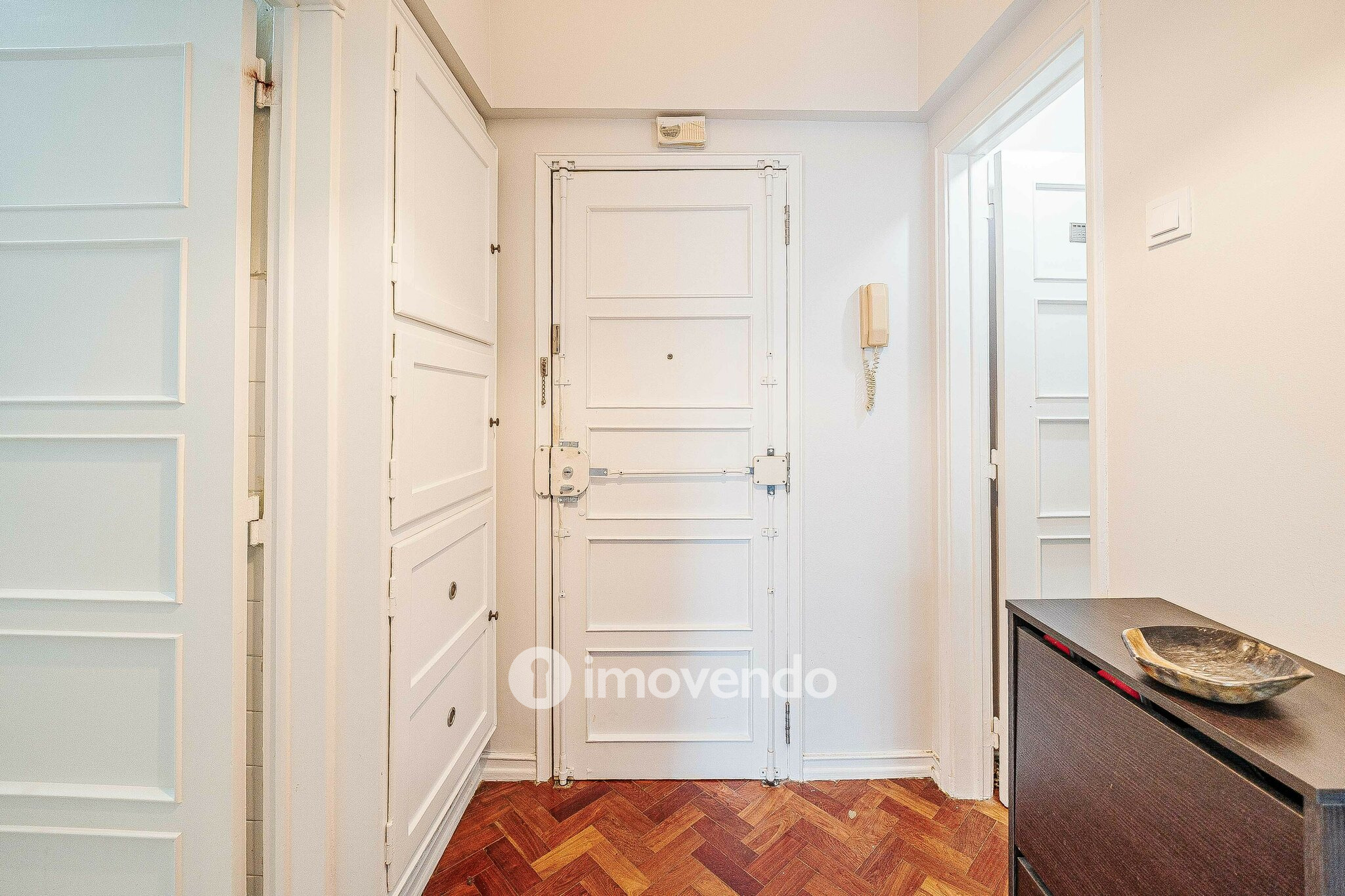 Apartamento T1, numa localização privilegiada, em Alvalade