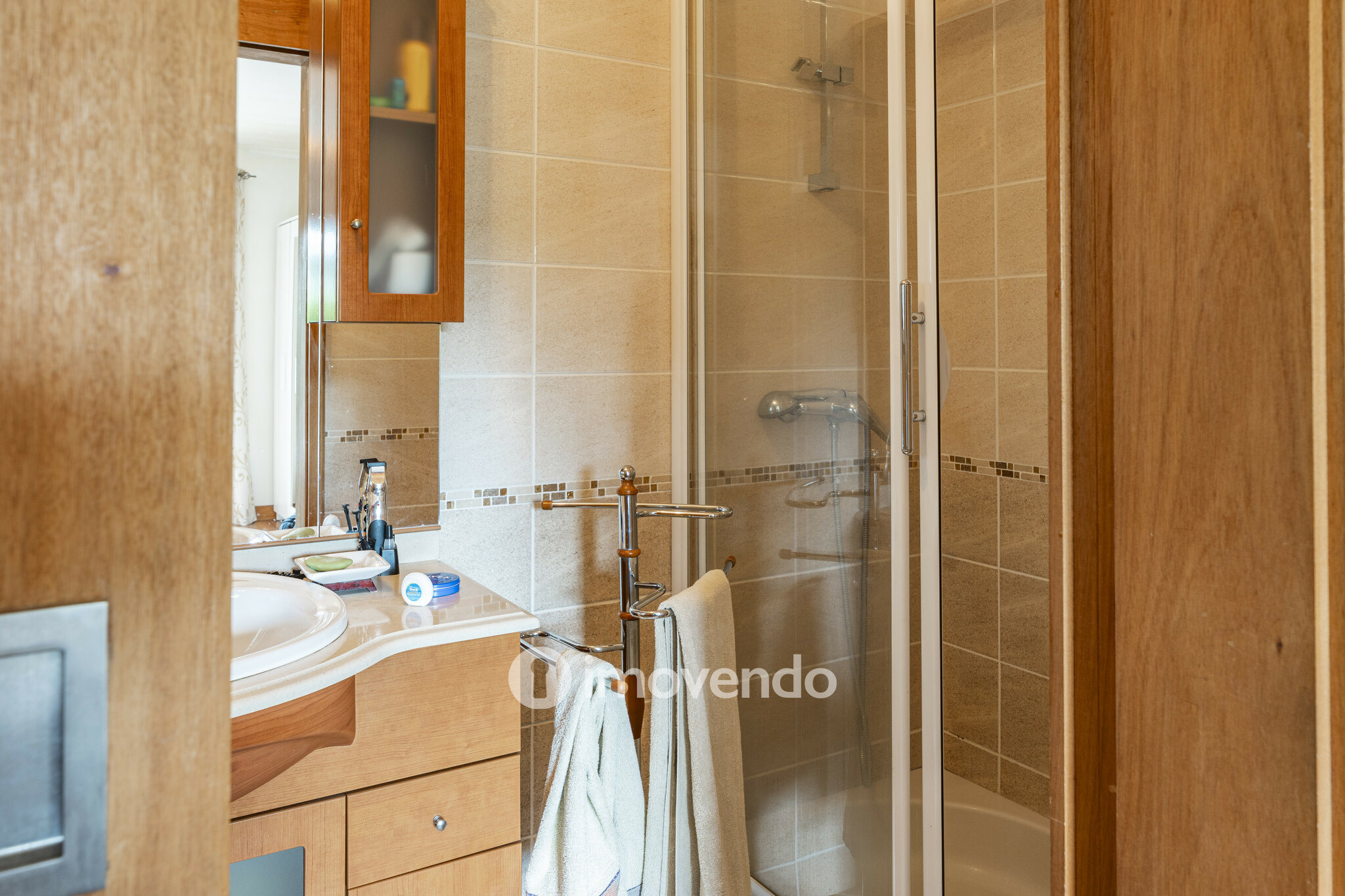 Moradia isolada T3, com terreno de 2.000m², em Vila Nova de Famalicão