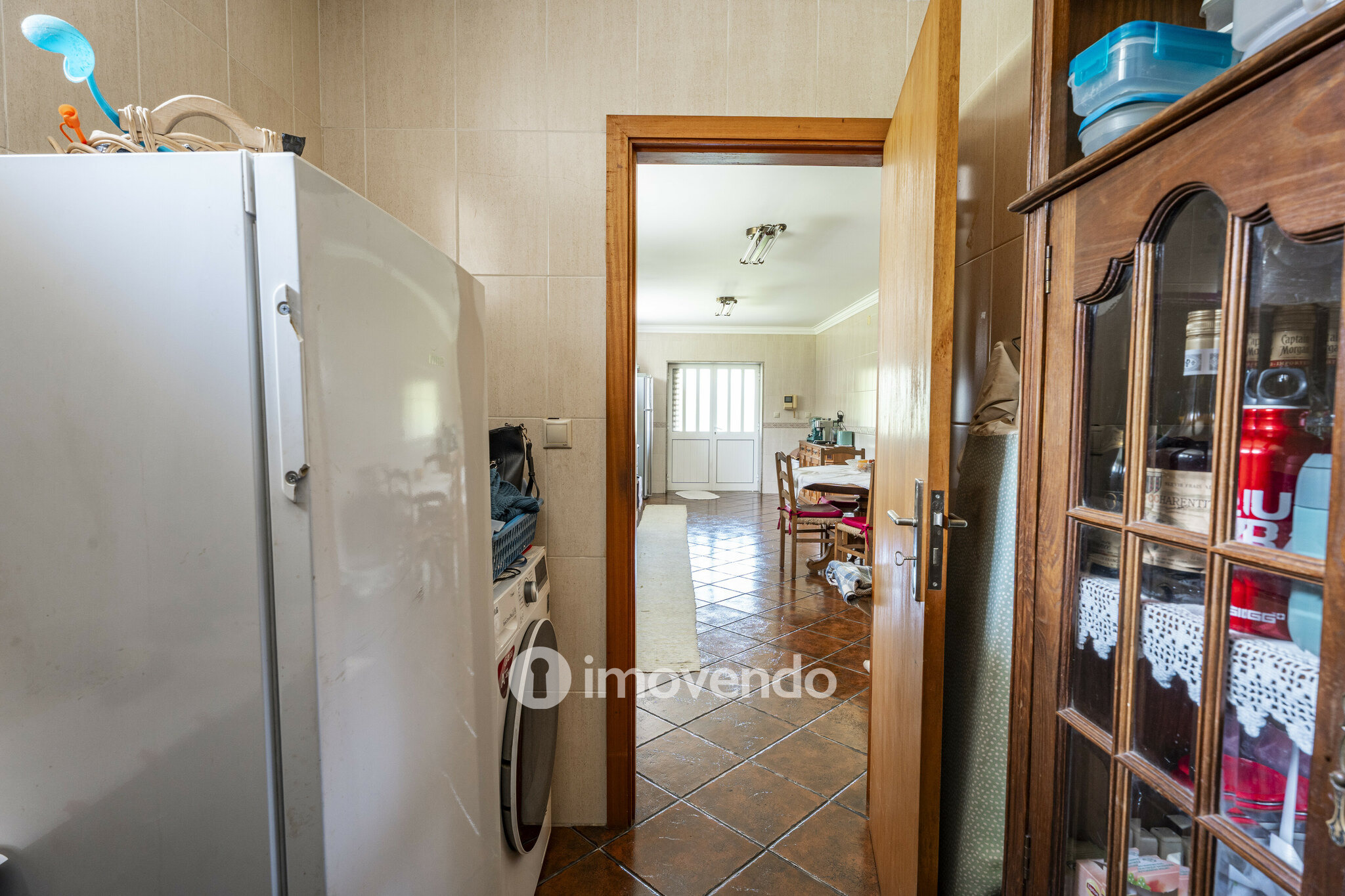 Moradia isolada T3, com terreno de 2.000m², em Vila Nova de Famalicão