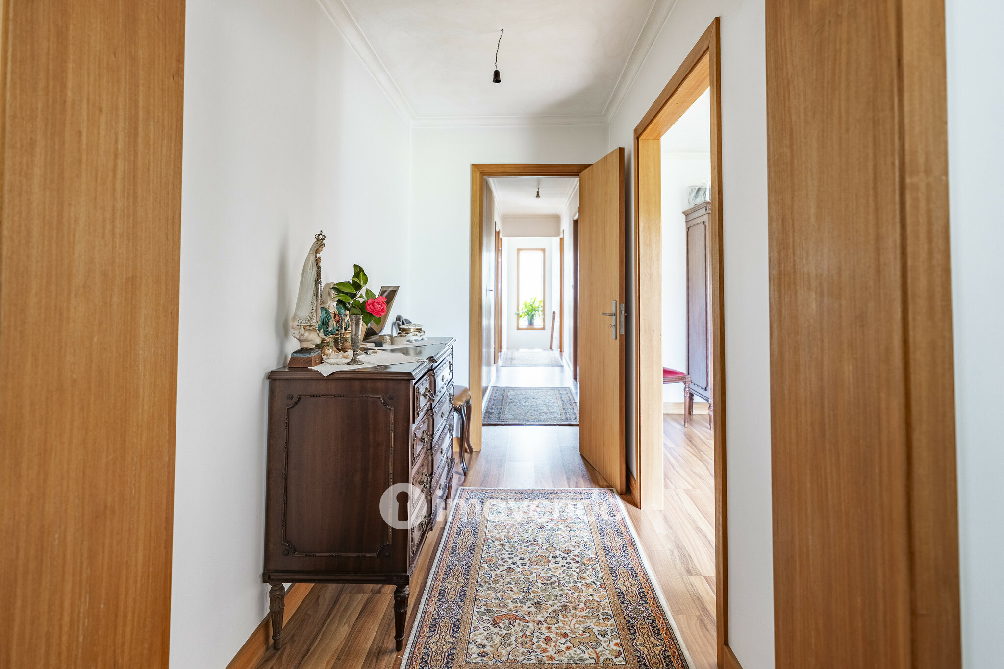 Moradia isolada T3, com terreno de 2.000m², em Vila Nova de Famalicão