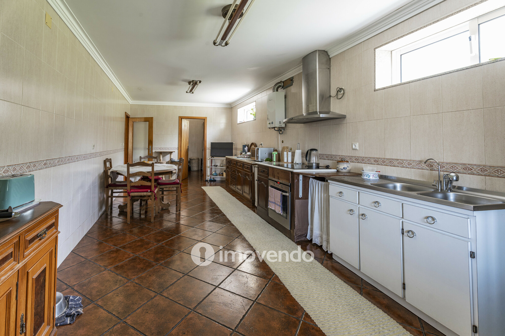 Moradia isolada T3, com terreno de 2.000m², em Vila Nova de Famalicão