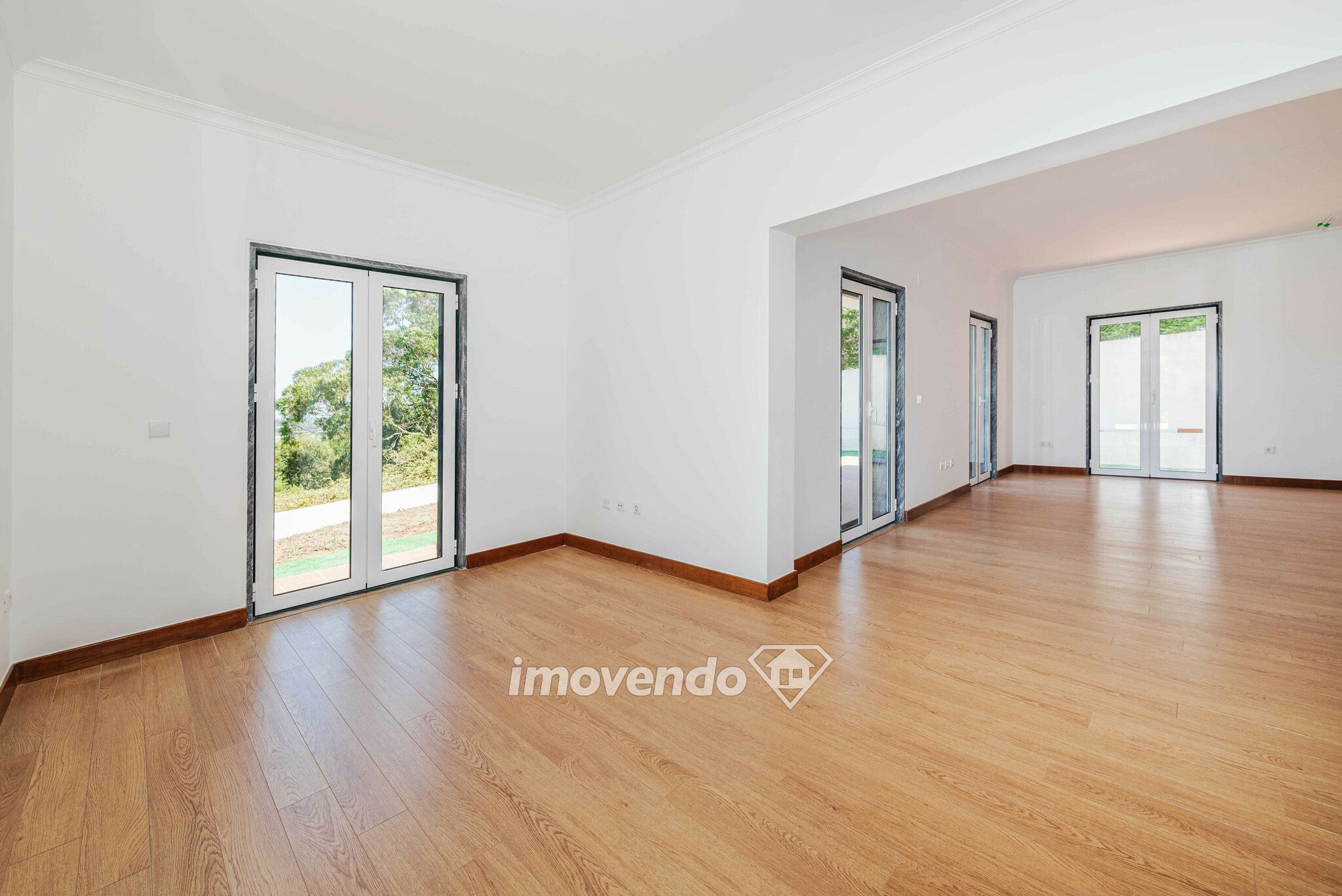 Moradia T5, pronta a habitar, próxima do TagusPark, em Barcarena