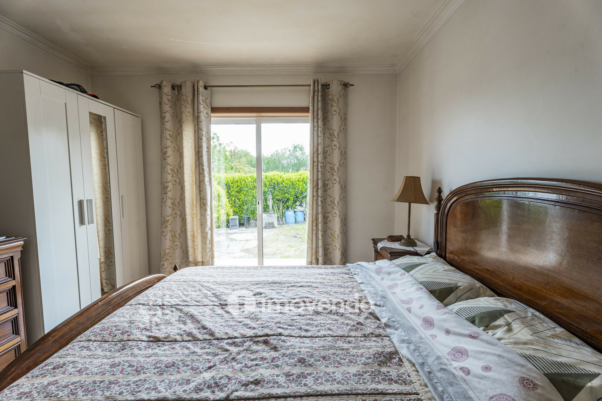 Moradia isolada T3, com terreno de 2.000m², em Vila Nova de Famalicão